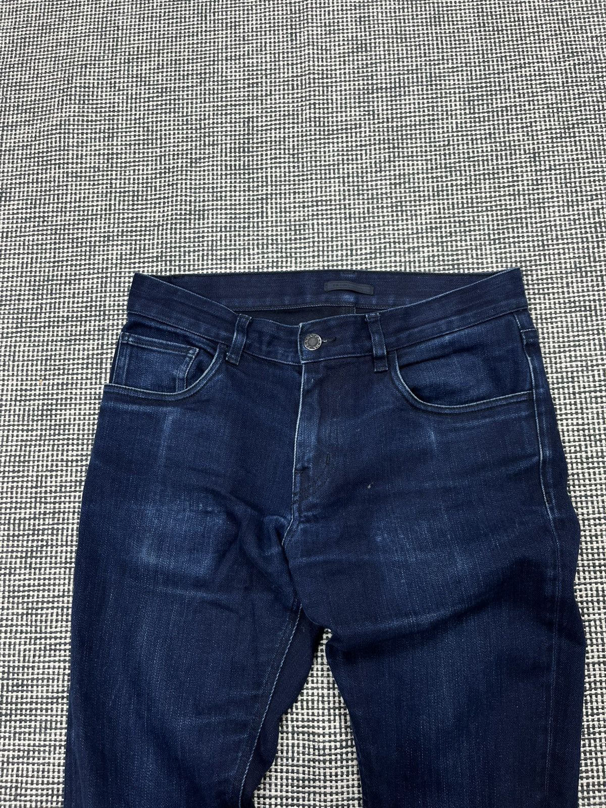 Prada 2017 Prada slim jeans nice washed indigo back tab logo Size US 30 / EU 46 - 4 Thumbnail