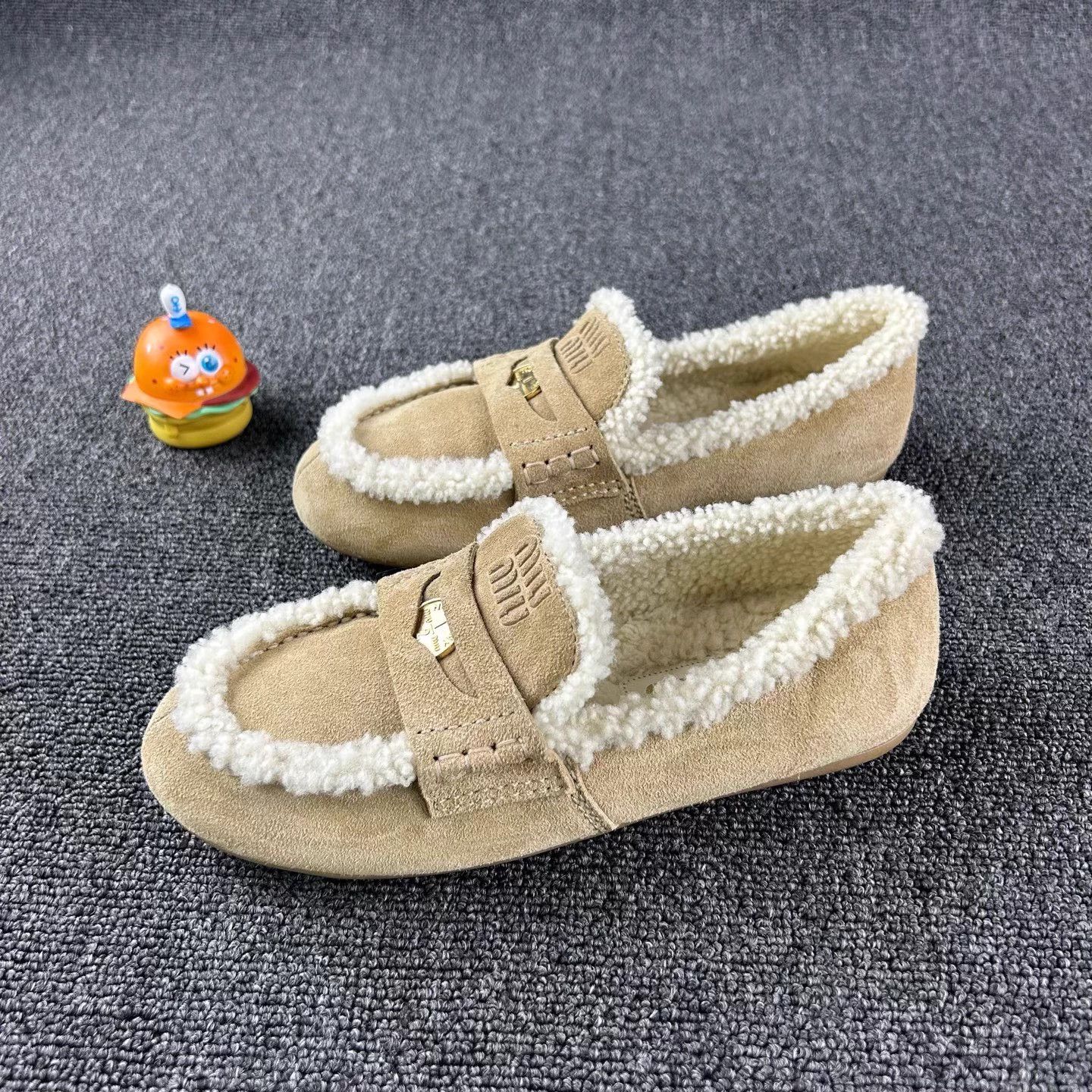 Miu Miu MIU MIU 24fw suede shearling gold coin badge loafers HB5725 Size US 4.5 / IT 34.5 - 1 Thumbnail