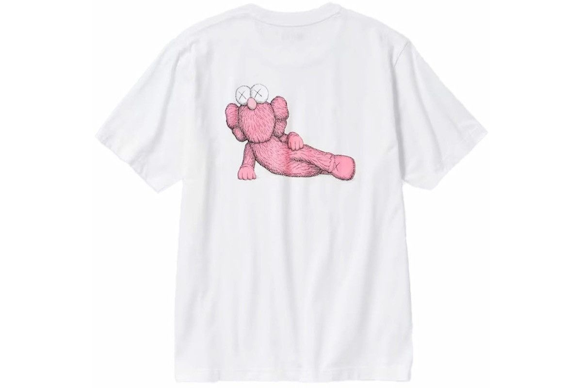 Kaws × Uniqlo Kaws Uniqlo Short Sleeve Pink Figure tee Size US XXL / EU 58 / 5 - 1 Thumbnail