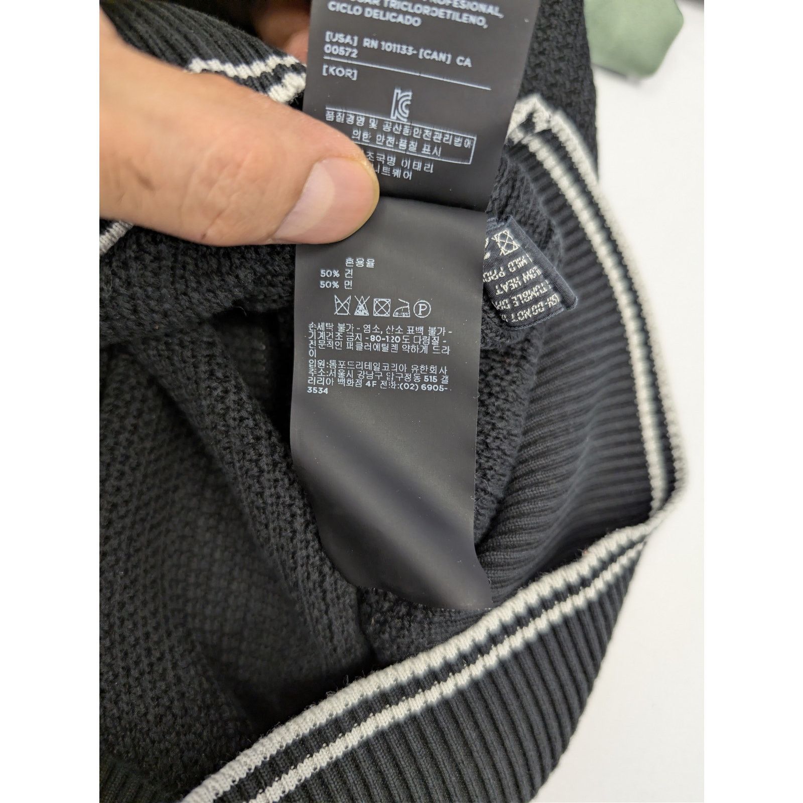 Tom Ford o1rshd1 CC20 Sweatshirt in Black Size US M / EU 48-50 / 2 - 19 Thumbnail