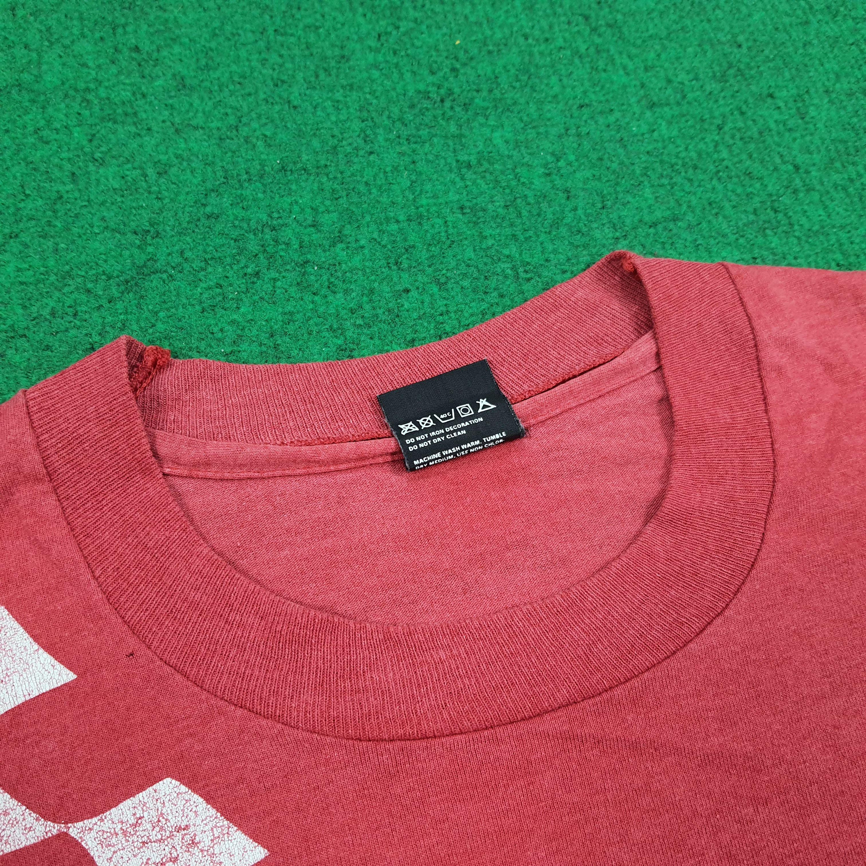 Marlboro × Vintage Vintage Marlboro Racing Team Motorsports Tshirt Size US XL / EU 56 / 4 - 5 Thumbnail