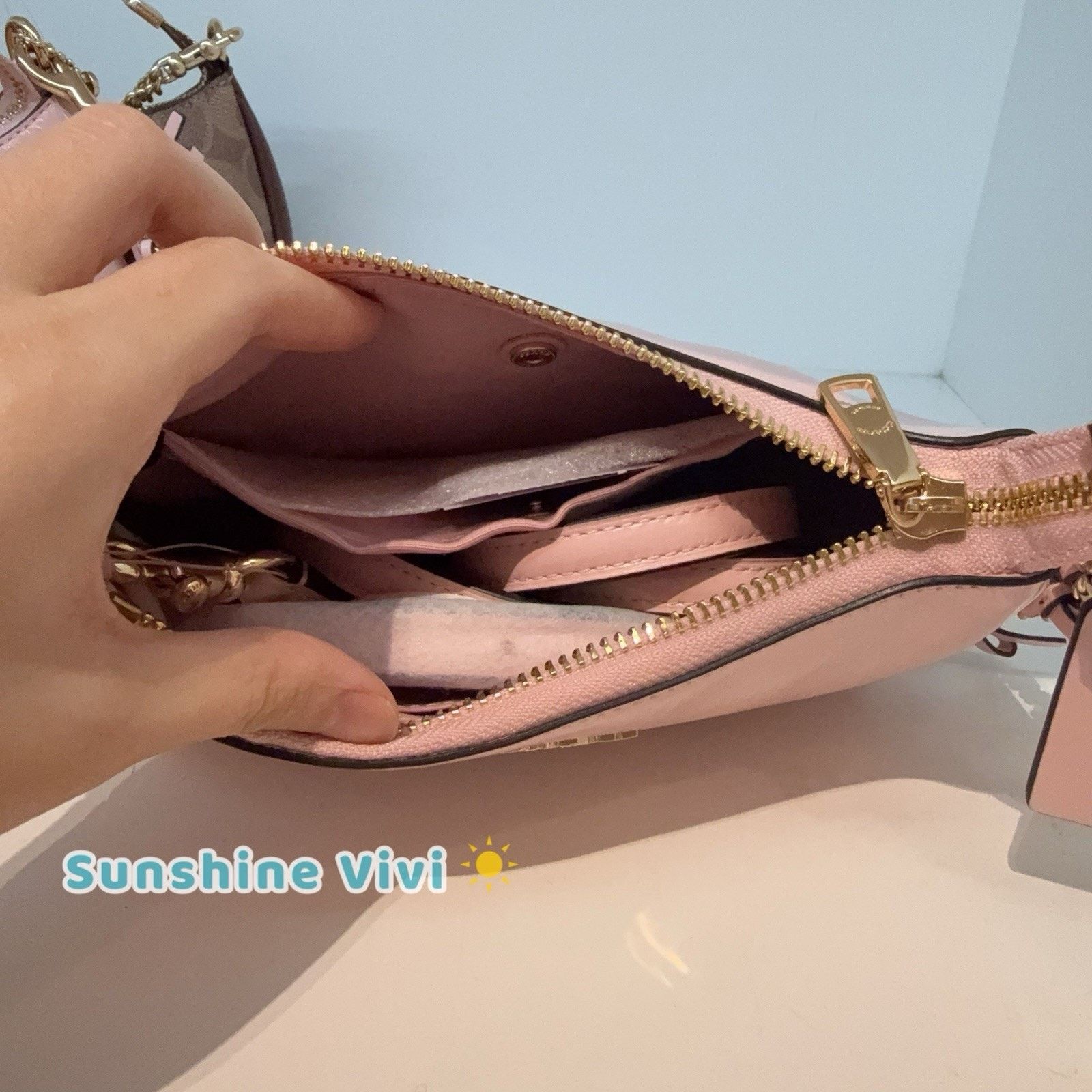 Coach NWT Coach Teri Mini Crossbody Bag Bows CDW68 Soft Pink Size ONE SIZE - 5 Thumbnail