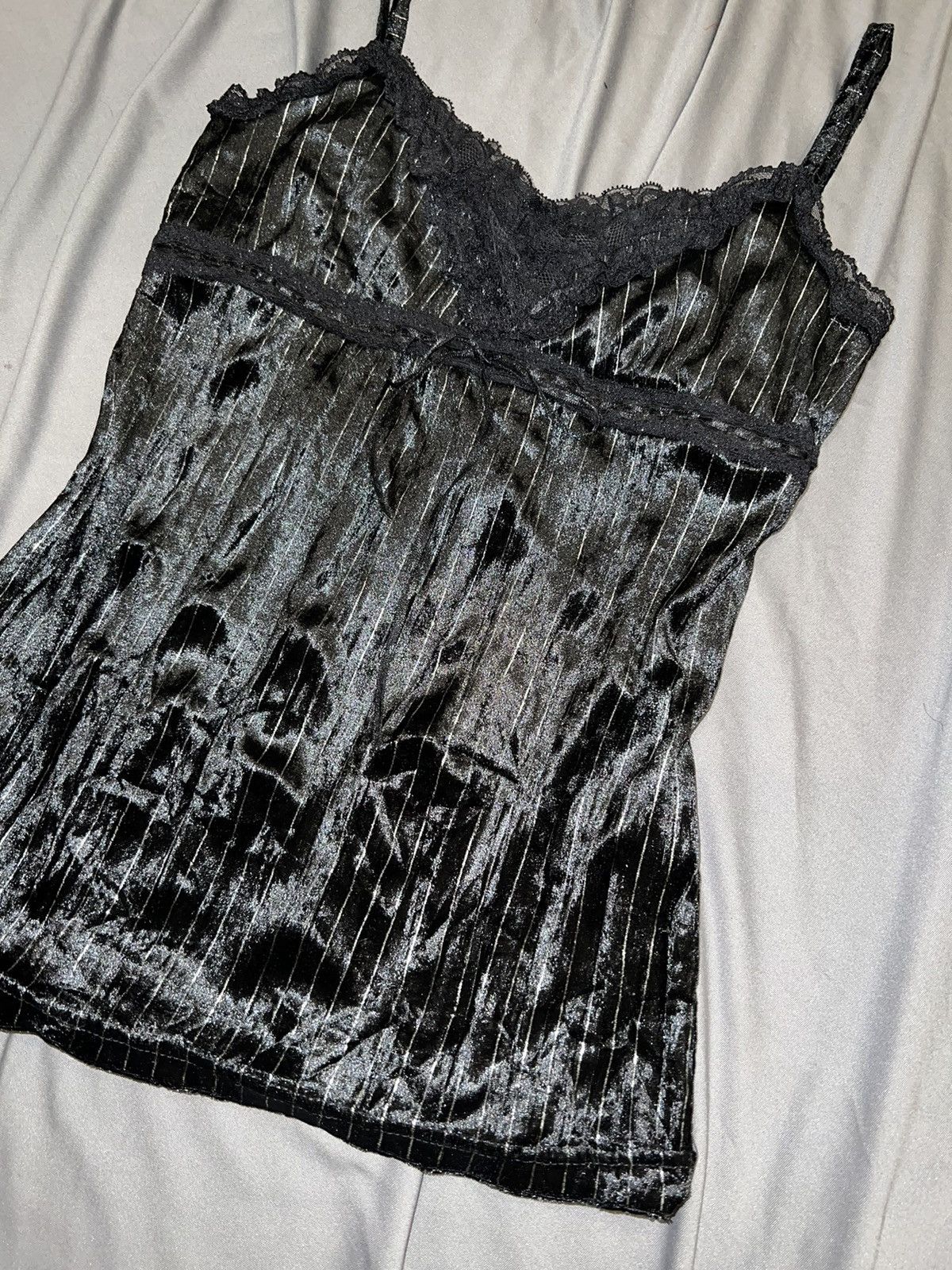 Japanese Brand Black velvet lace camisole 🌺🖤 Size L / US 10 / IT 46 - 8 Thumbnail