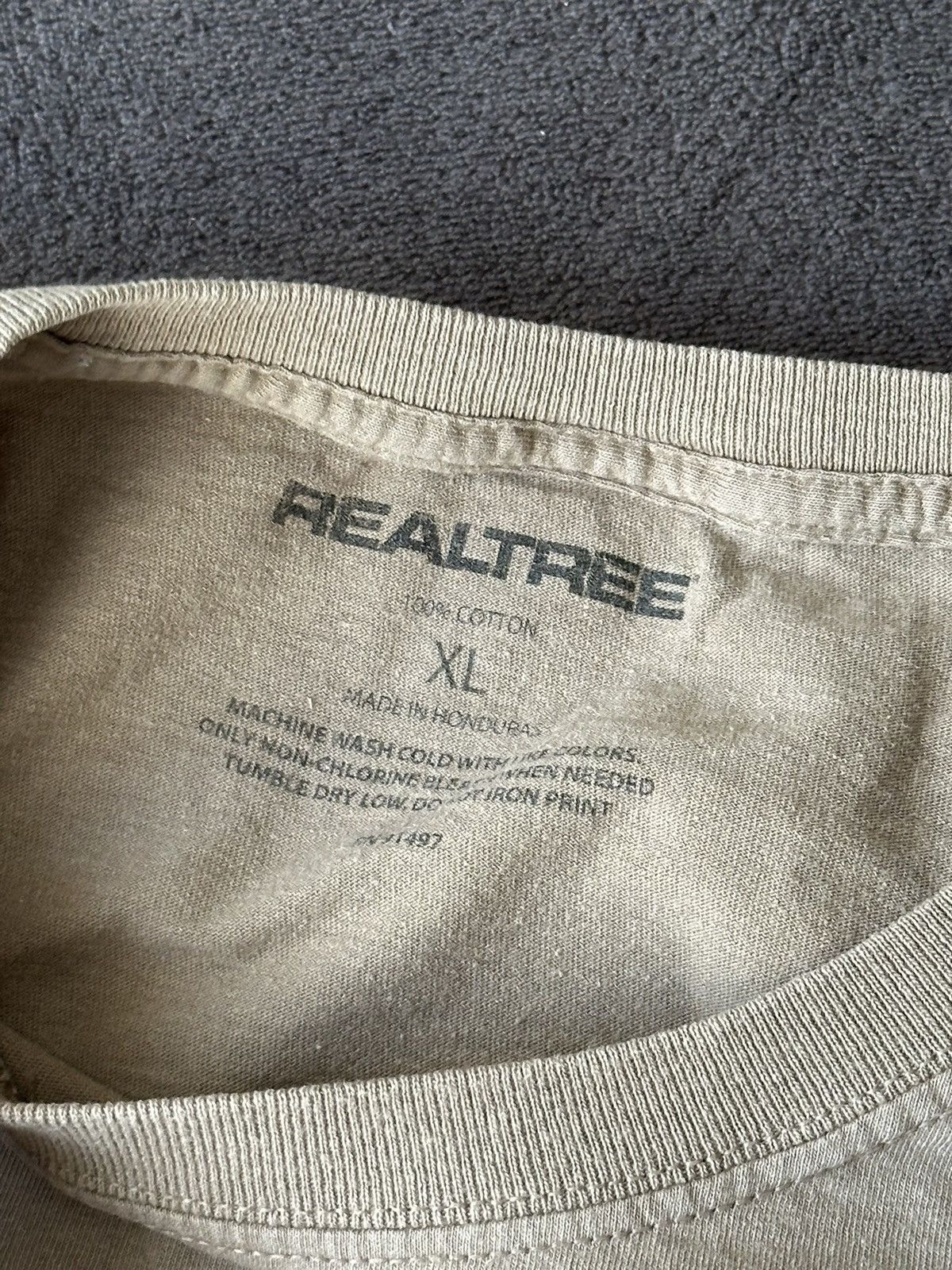 Realtree × Vintage Vintage RealTree T Shirt Tee Tribal XL Size US XL / EU 56 / 4 - 7 Thumbnail