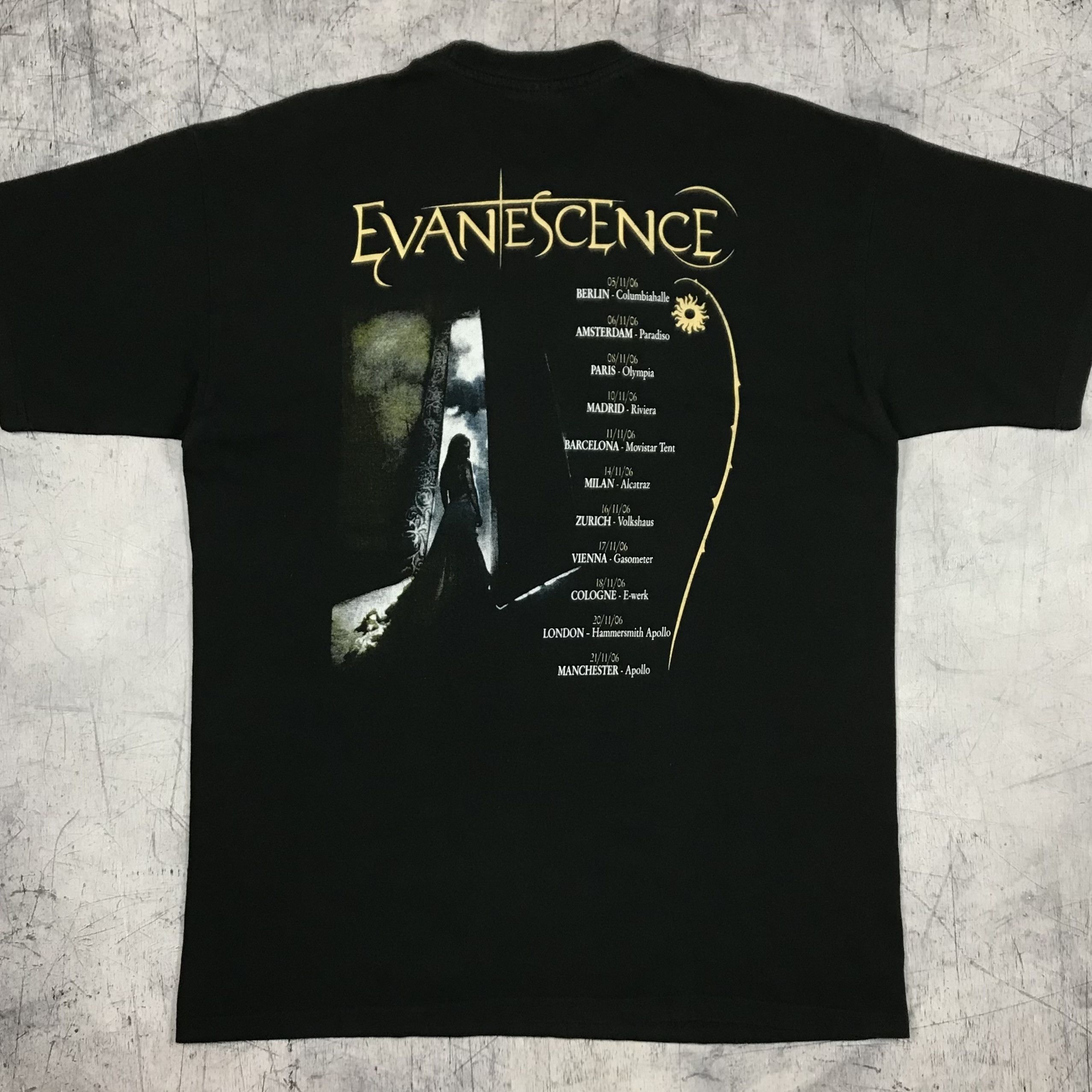 Band Tees Evanescence 2006 Tour Tee Size US XL / EU 56 / 4 - 1 Thumbnail