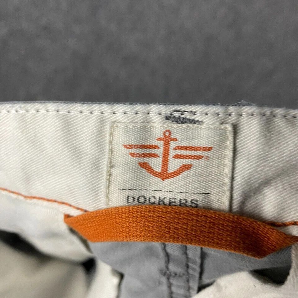 Dockers Dockers Pants Men's 32x30 Chino 100% Cotton Adults Casual Size US 32 / EU 48 - 6 Thumbnail