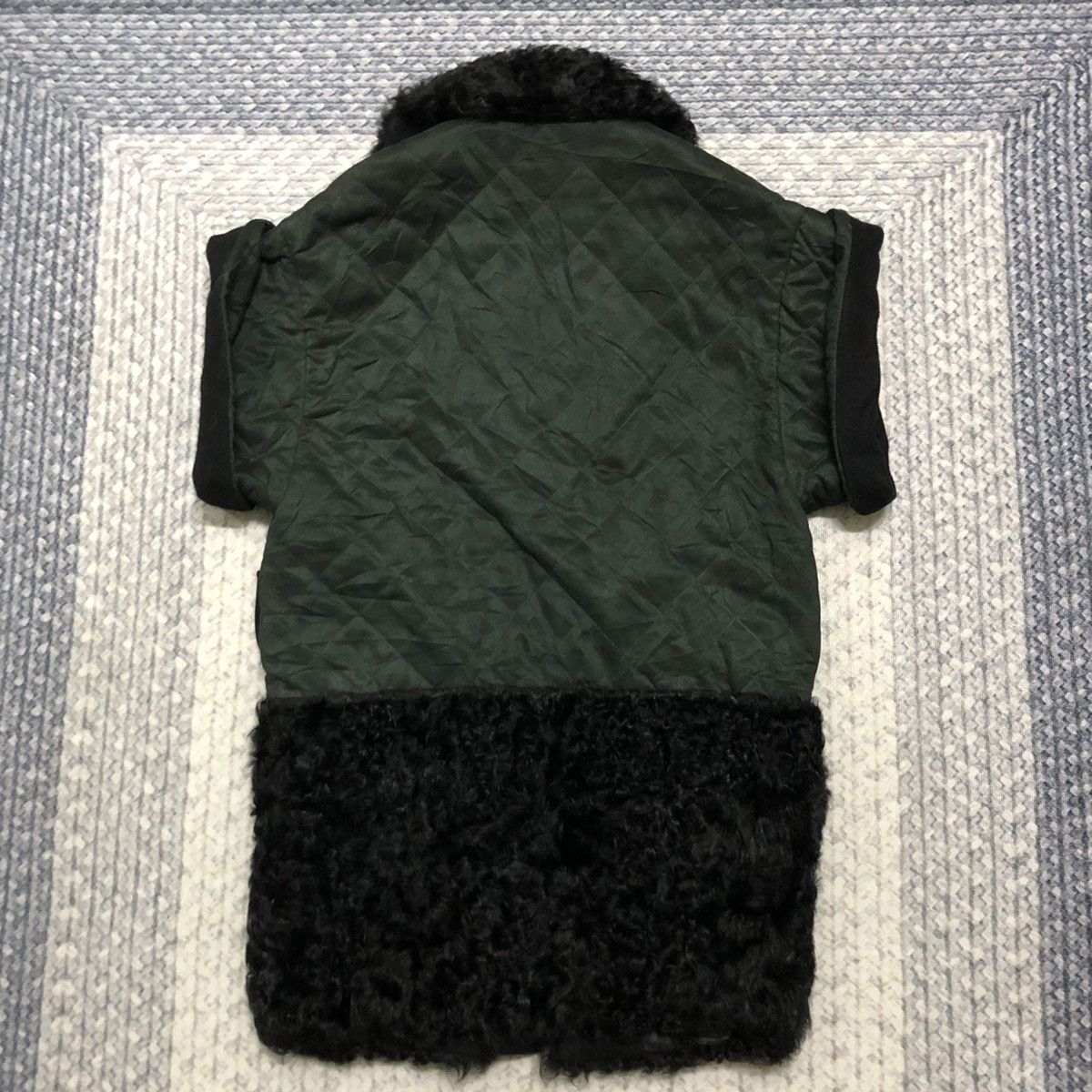 Japanese Brand Rare Vivienne Westwood Sleeveless Sherpa Trench Jacket Size US S / EU 44-46 / 1 - 5 Thumbnail