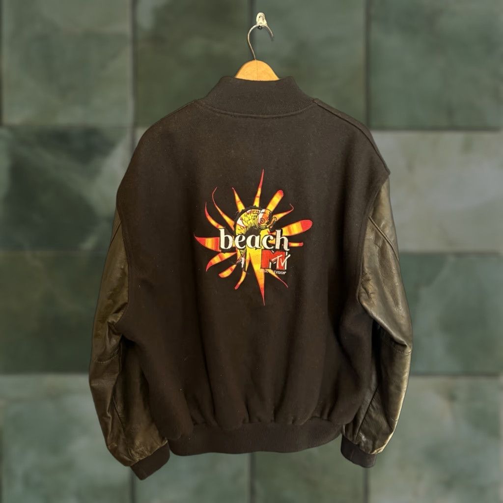 Holloway VINTAGE Holloway MTV Beach Varsity Jacket L Leather Wool Black 90s Spring Mens Size US L / EU 52-54 / 3 - 1 Thumbnail