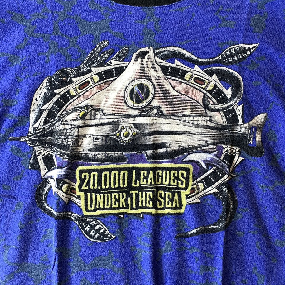 Disney Vintage Tokyo Disney Sea 20.000 Leagues Under The Sea Tee Size US L / EU 52-54 / 3 - 2 Thumbnail