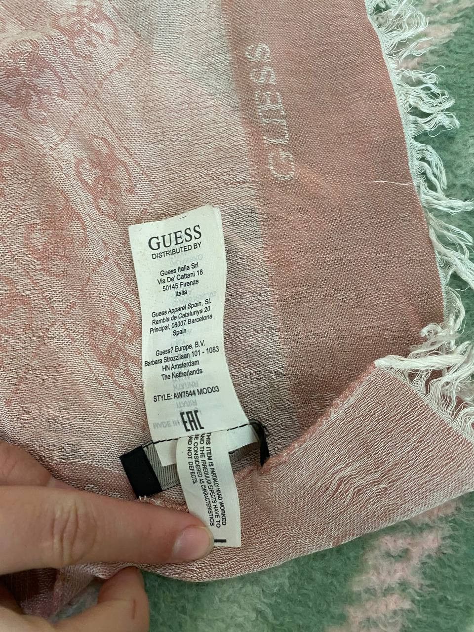 Guess Vintage Guess Pink Scarve Size ONE SIZE - 3 Thumbnail