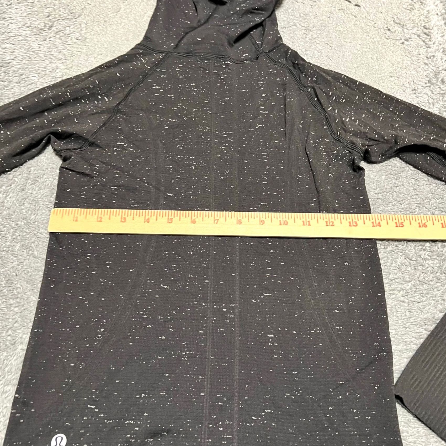 Lululemon Lululemon Hoodie Shirt Womens 4 Pullover Swiftly Tech 1/2 Zip Thumbholes Running Black Heather 4 Womens Size S / US 4 / IT 40 - 6 Thumbnail