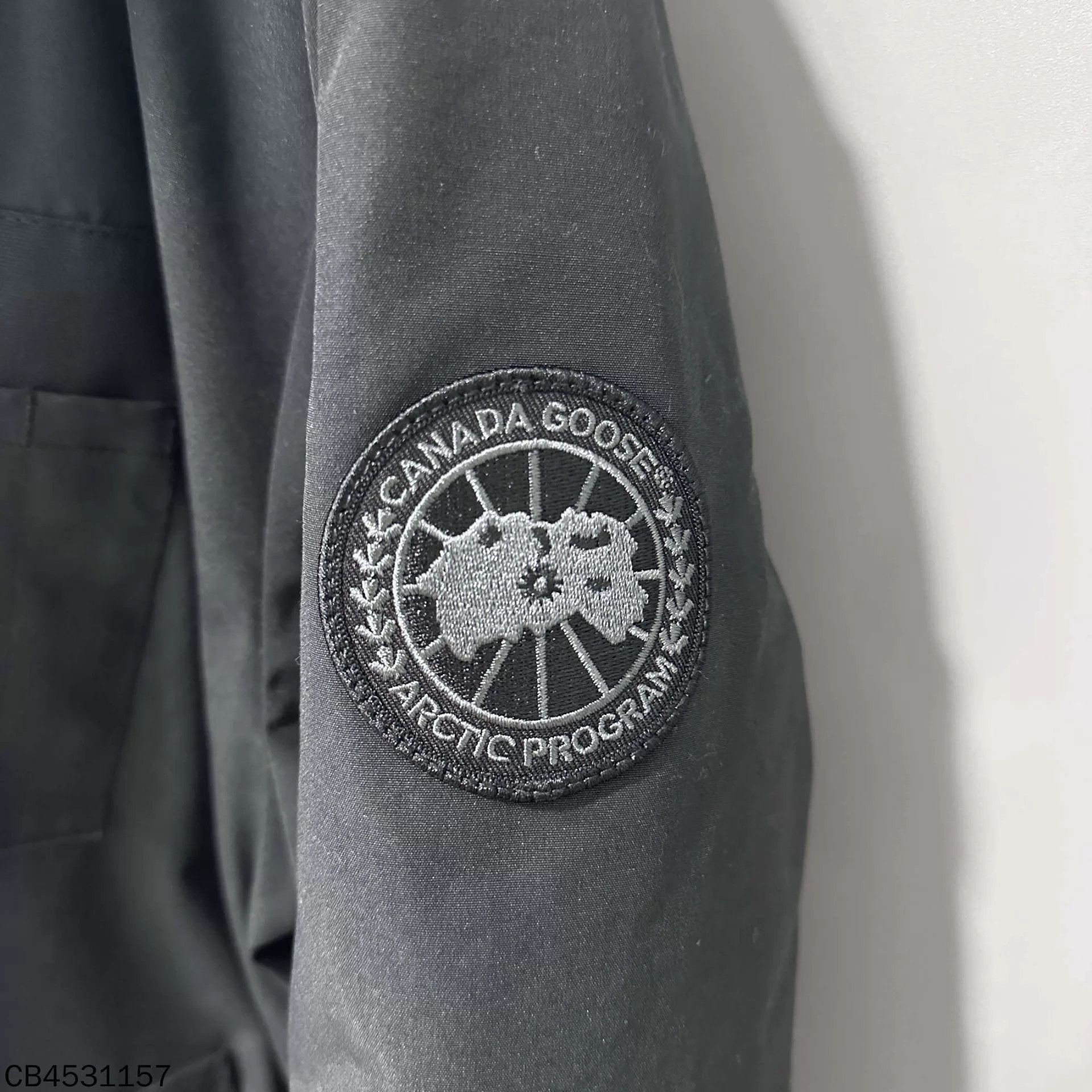 Canada Goose Canada Goose Pilot Black Label down jacket M Size US M / EU 48-50 / 2 - 5 Thumbnail
