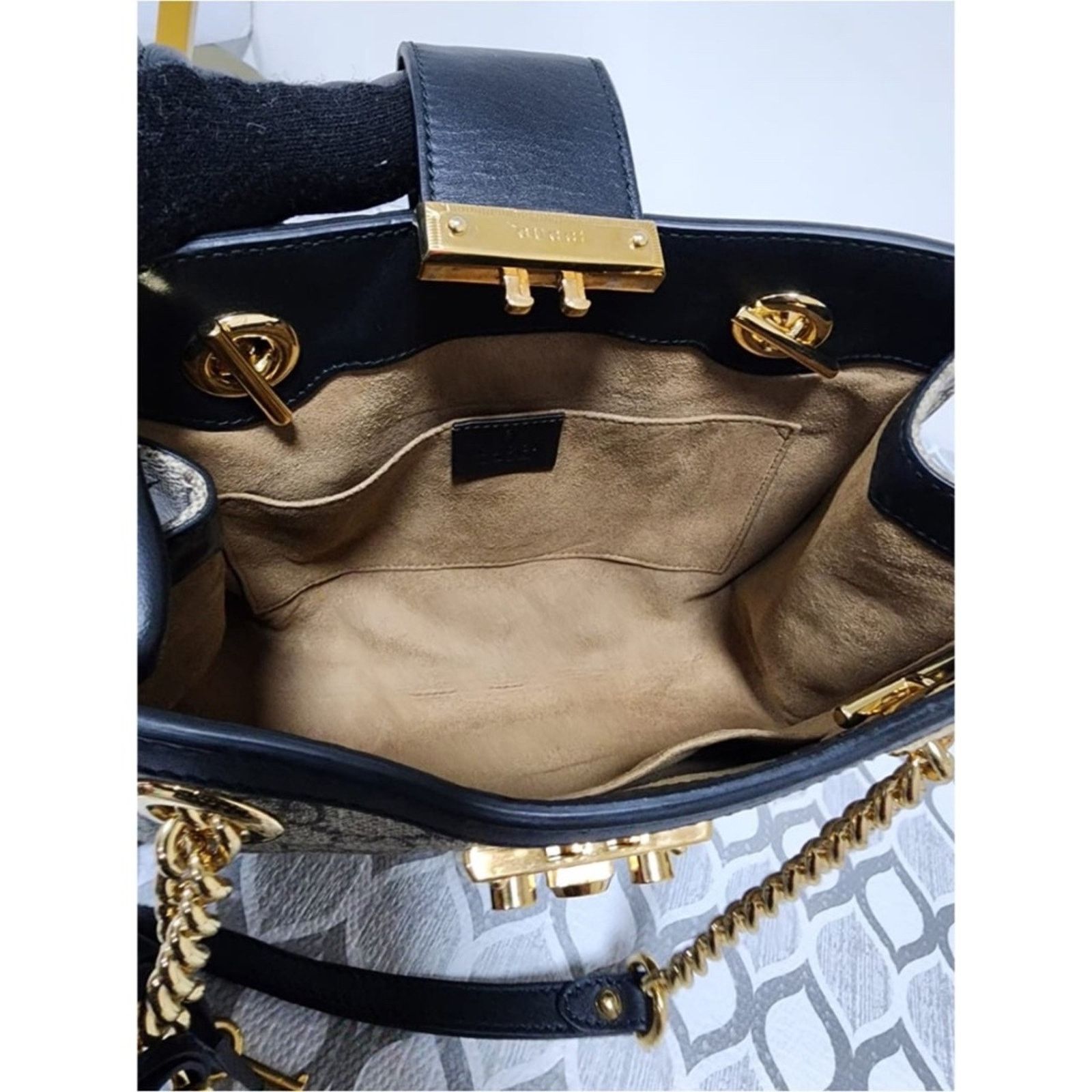 Gucci Authentic GUCCI GG Supreme Monogram Small Padlock Tote Black Size ONE SIZE - 12 Thumbnail