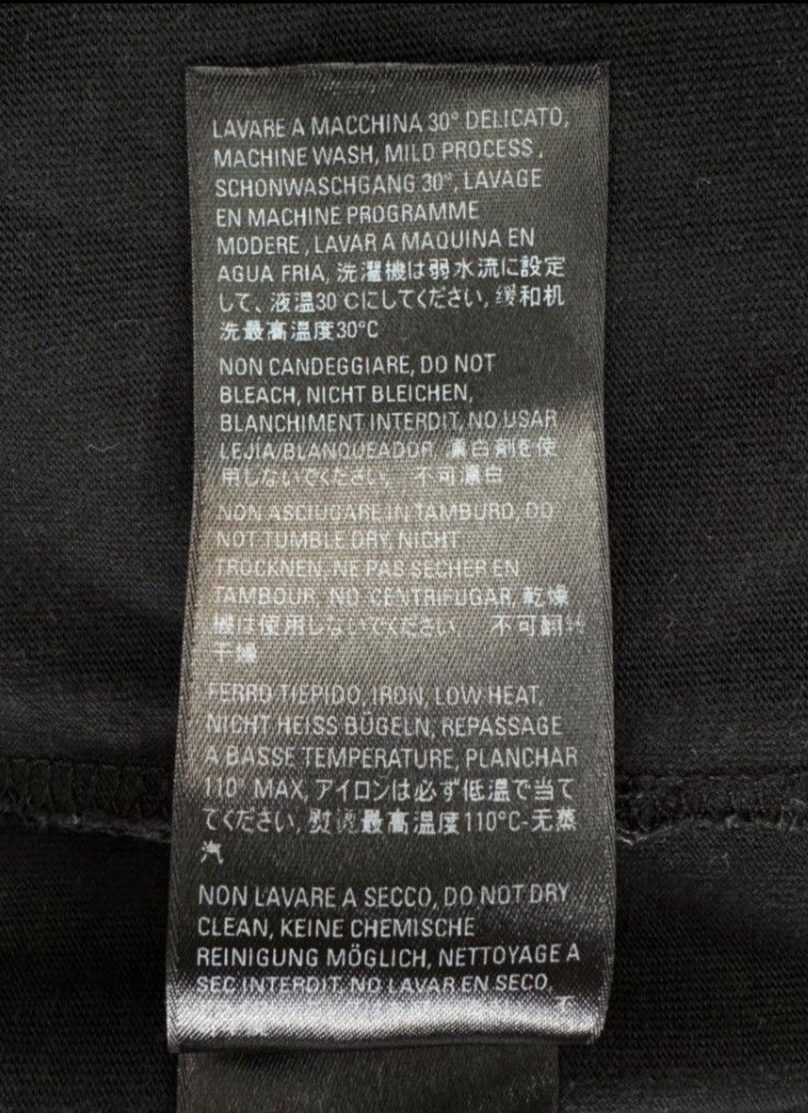Balenciaga Balenciaga Embroidered T-shirt Size US XL / EU 56 / 4 - 11 Thumbnail