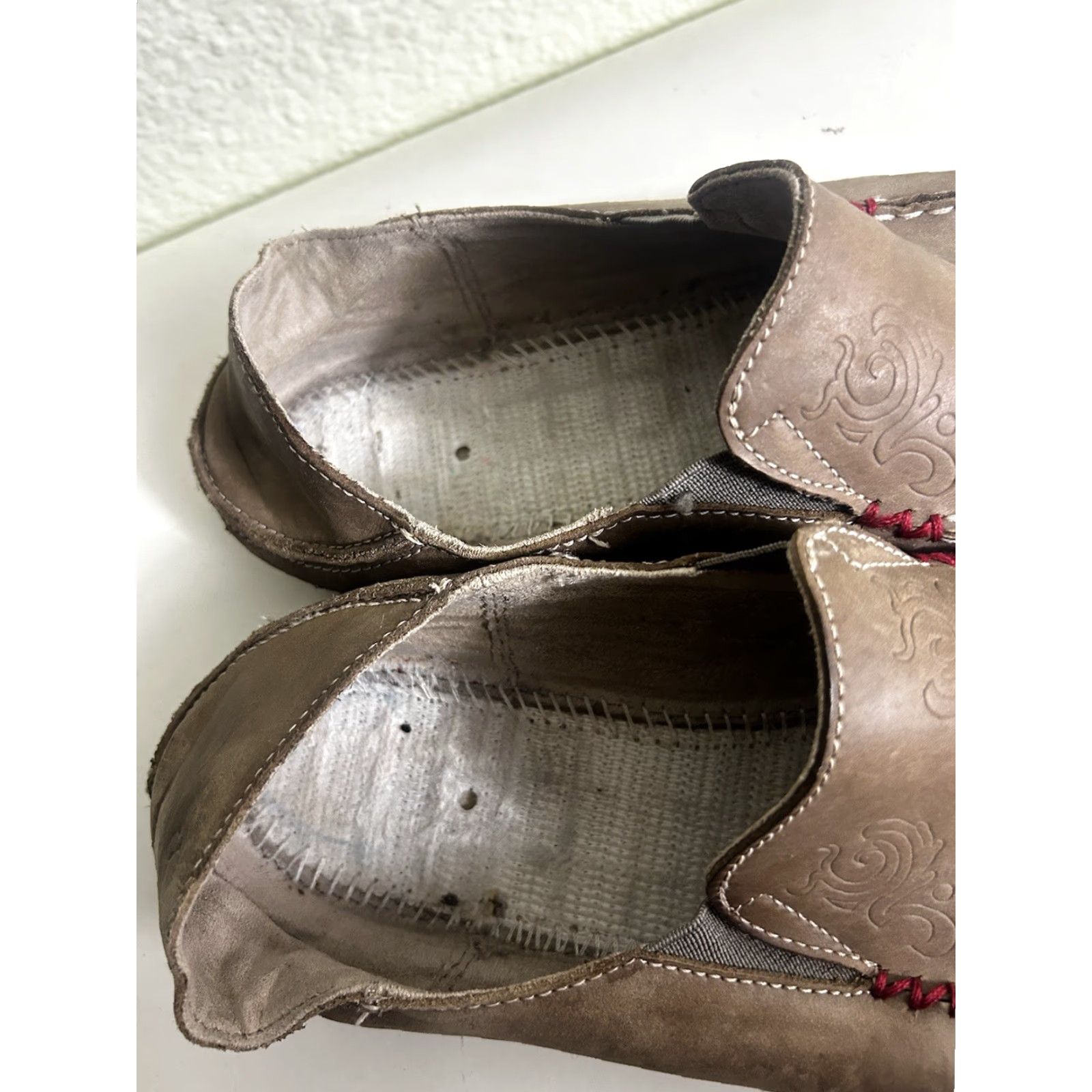 Olukai **OluKai Women's Brown Leather Size 9.5 Slip-On Loafers** User: Olukai Women's Brown Leather Size 9.5 Slip-On Loafers Size US 10 / IT 40 - 5 Thumbnail