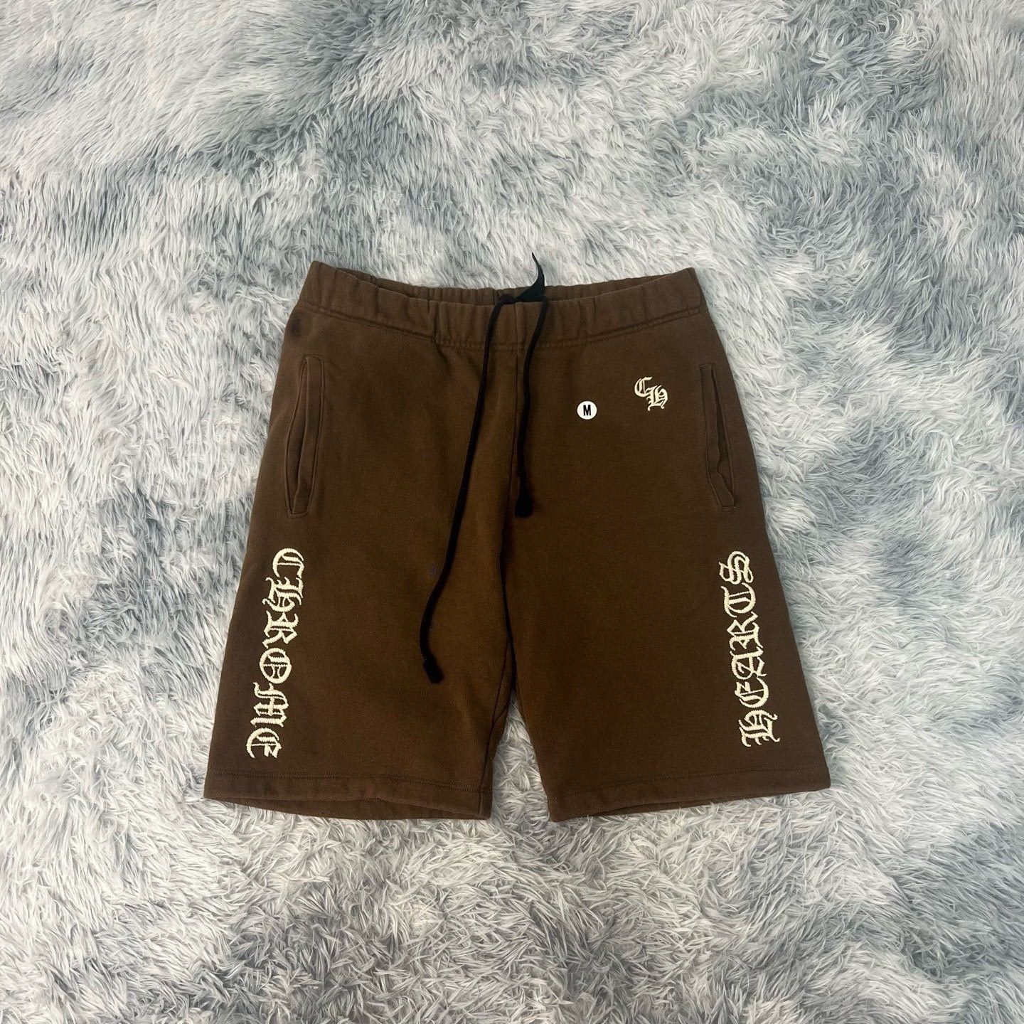 Chrome Hearts Chrome Hearts Silver Embroidery Shorts Size US 30 / EU 46 - 1 Thumbnail