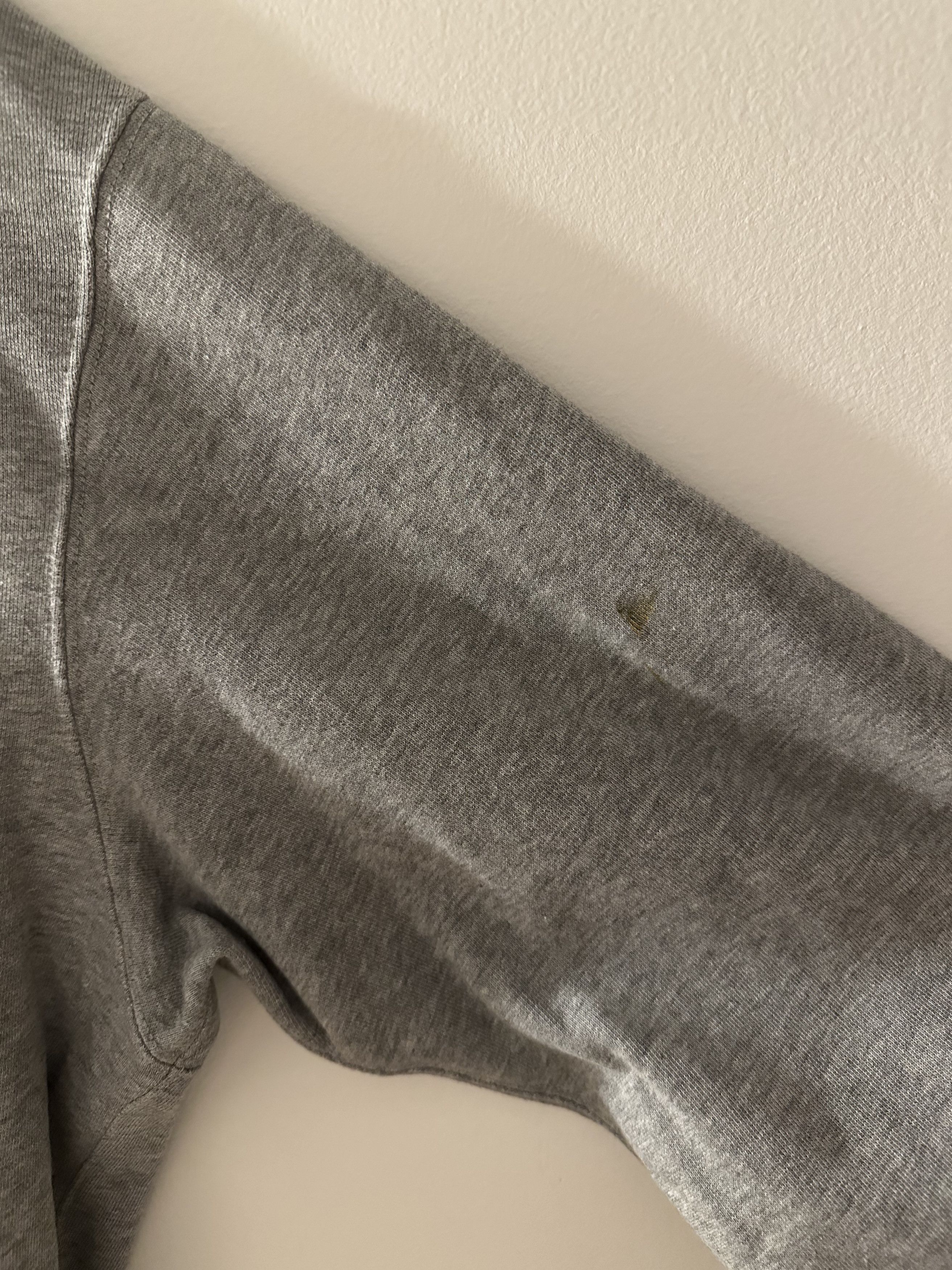 Kaws × Uniqlo Sesame Street XX Sweatshirt Size US L / EU 52-54 / 3 - 5 Thumbnail