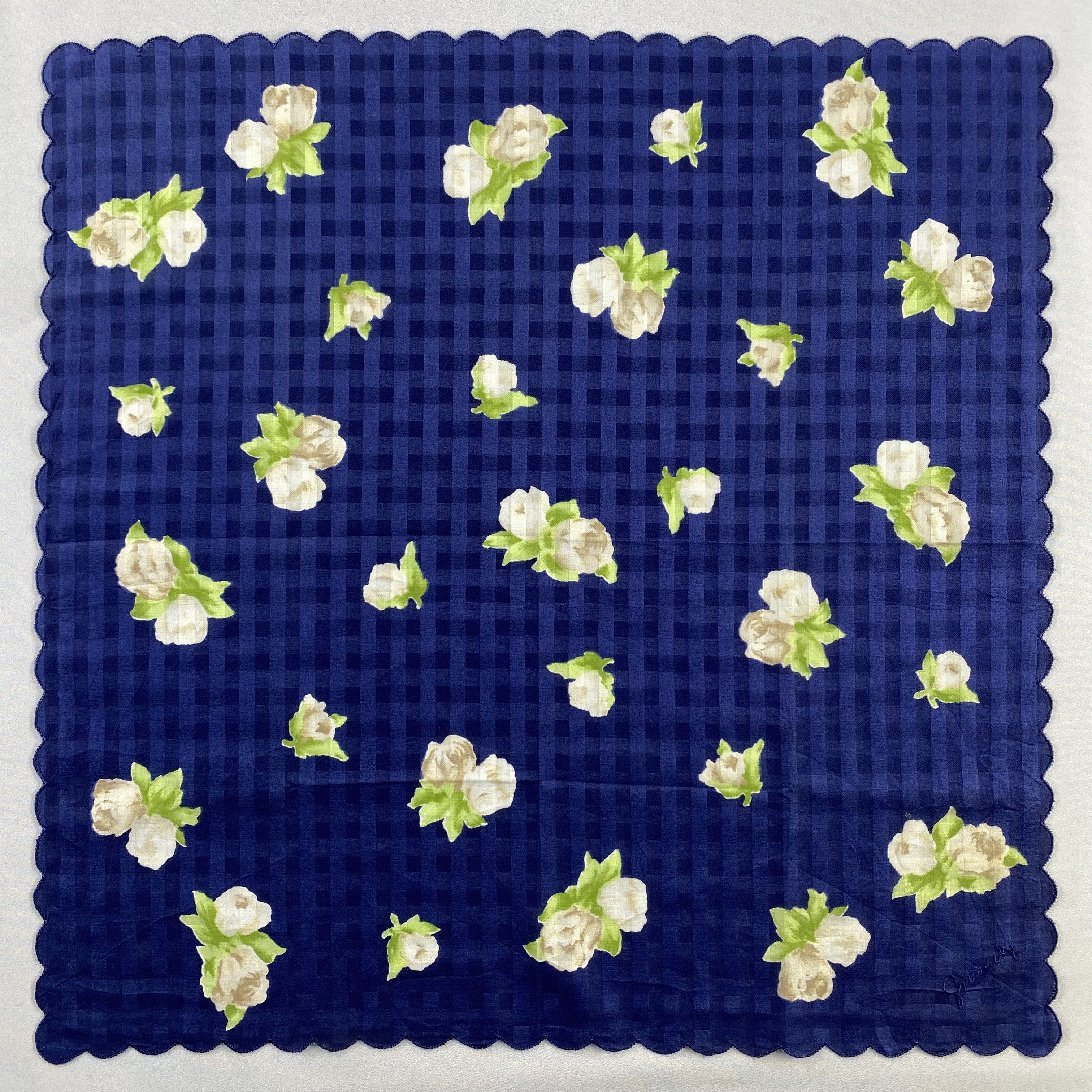 Vintage Givenchy Bandana/ Handkerchief / Neckerchief-P1184 Size ONE SIZE - 1 Thumbnail