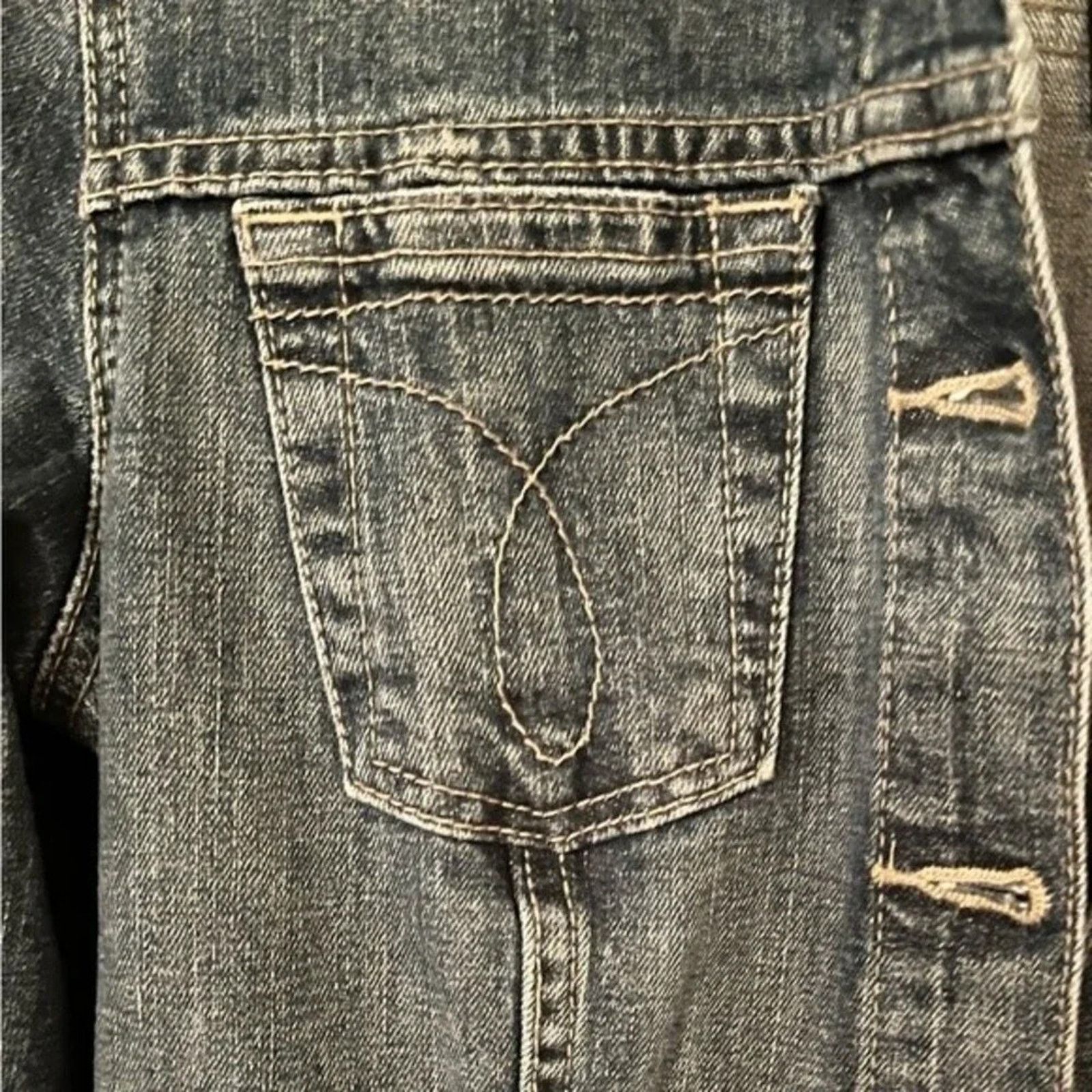Calvin Klein Calvin Klein y2k denim jacket, sz Med. A rare denim jacket. Size M / US 6-8 / IT 42-44 - 5 Thumbnail