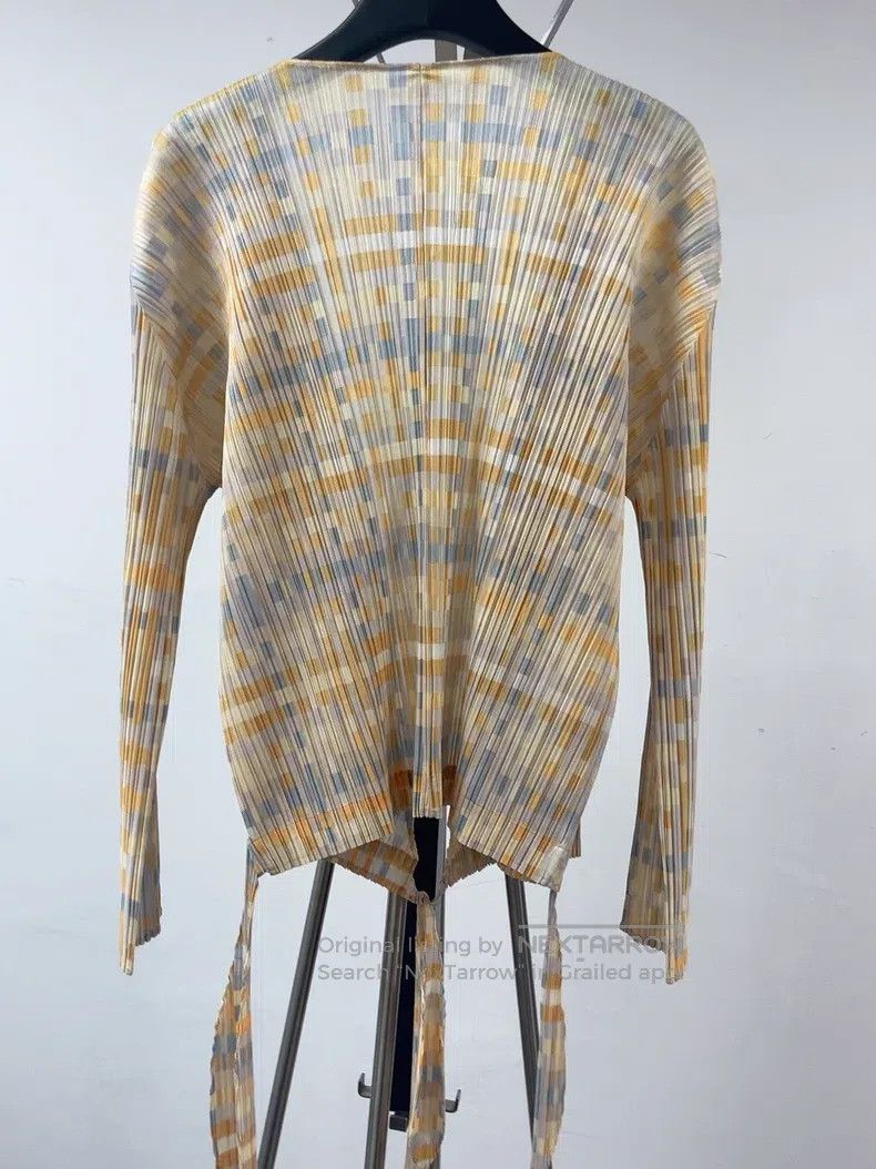 Issey Miyake Issey Miyake Yellow Coat Size L / US 10 / IT 46 - 2 Thumbnail