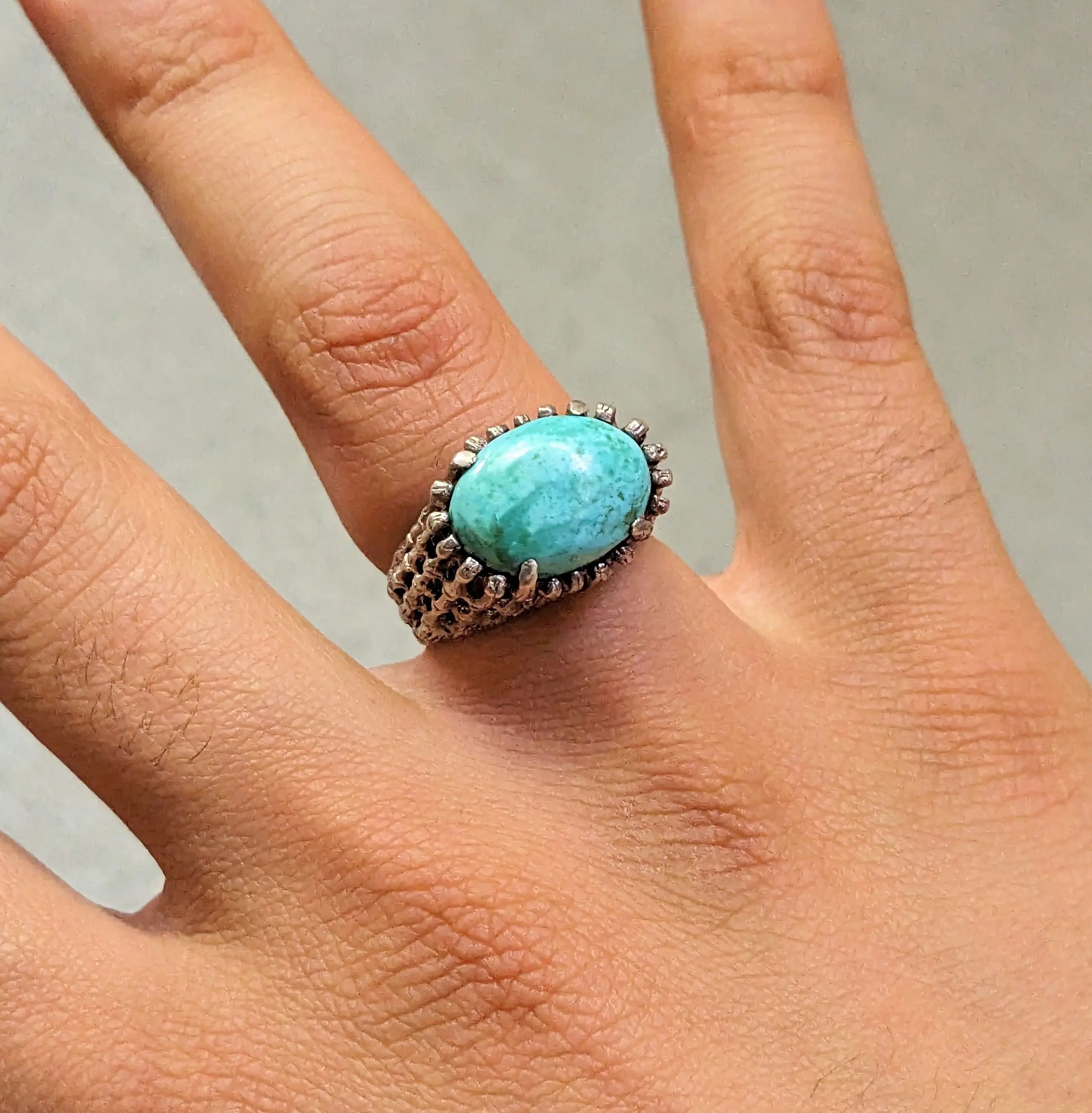 Jewelry Vintage Sterling Silver Ring Green Turquoise Oval 7.5 Brutal Size ONE SIZE - 12 Thumbnail