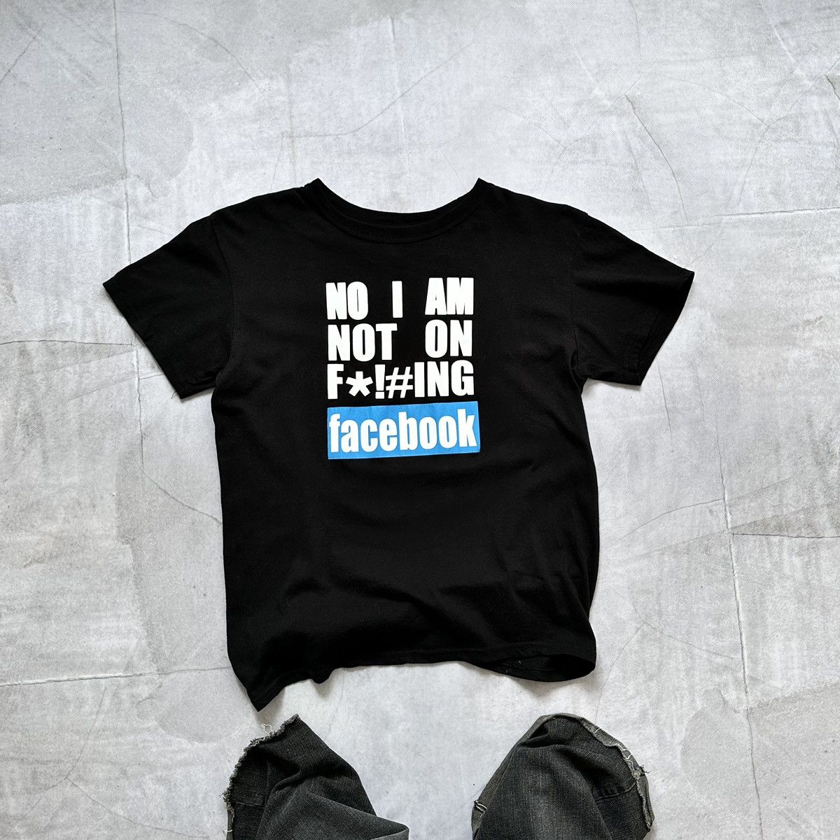 Walter Van Beirendonck Y2K Adult “I am not on fucking Facebook” Vintage T Shirt Size US L / EU 52-54 / 3 - 1 Thumbnail