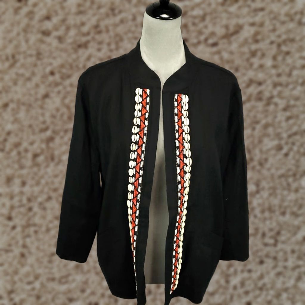 Vintage Susan Graver Cardigan Womens Size 14 Black Solid Knit Long Sleeve with Puka Shell Trim Size XL / US 12-14 / IT 48-50 - 1 Thumbnail