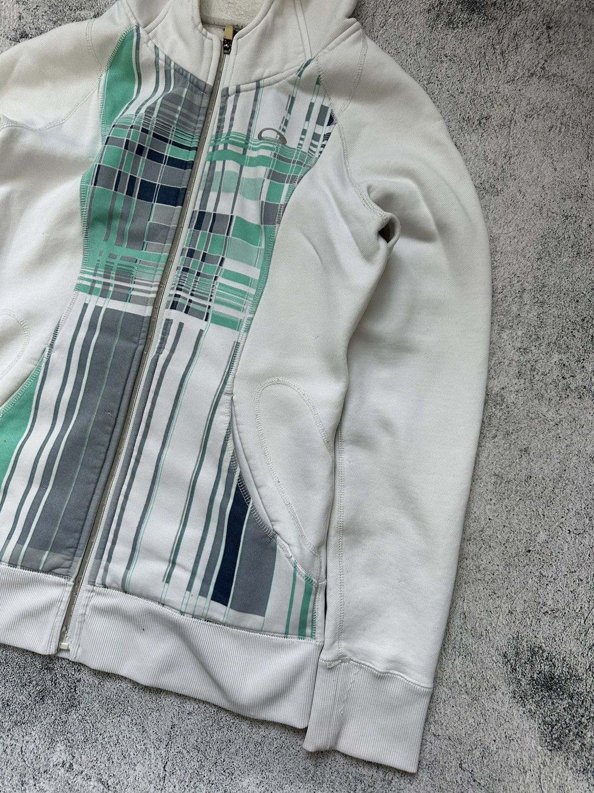 Oakley Vintage Oakley Zip Fleece Hodie Y2K Fit Logo Size M / US 6-8 / IT 42-44 - 5 Thumbnail