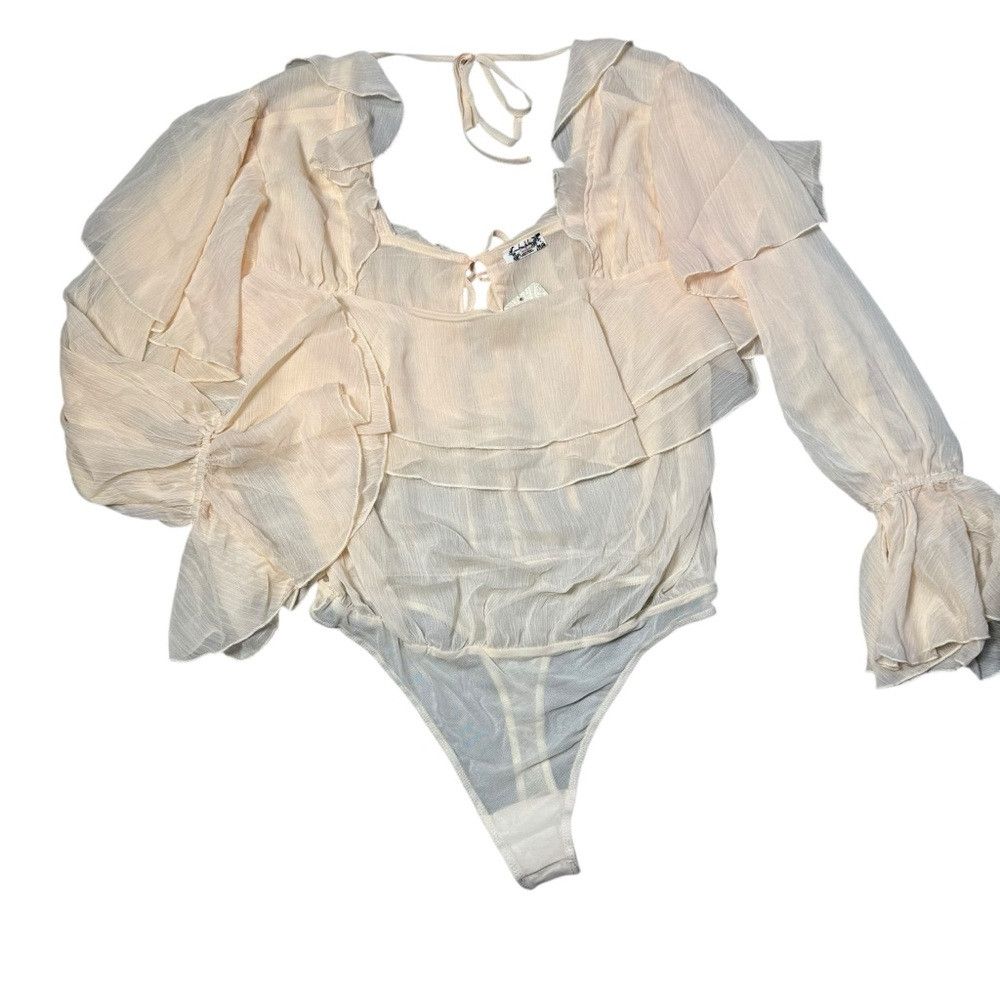 Free People NWT New $98 Free People Give Me Drama Ivory Bodysuit Size M Size M / US 6-8 / IT 42-44 - 3 Thumbnail