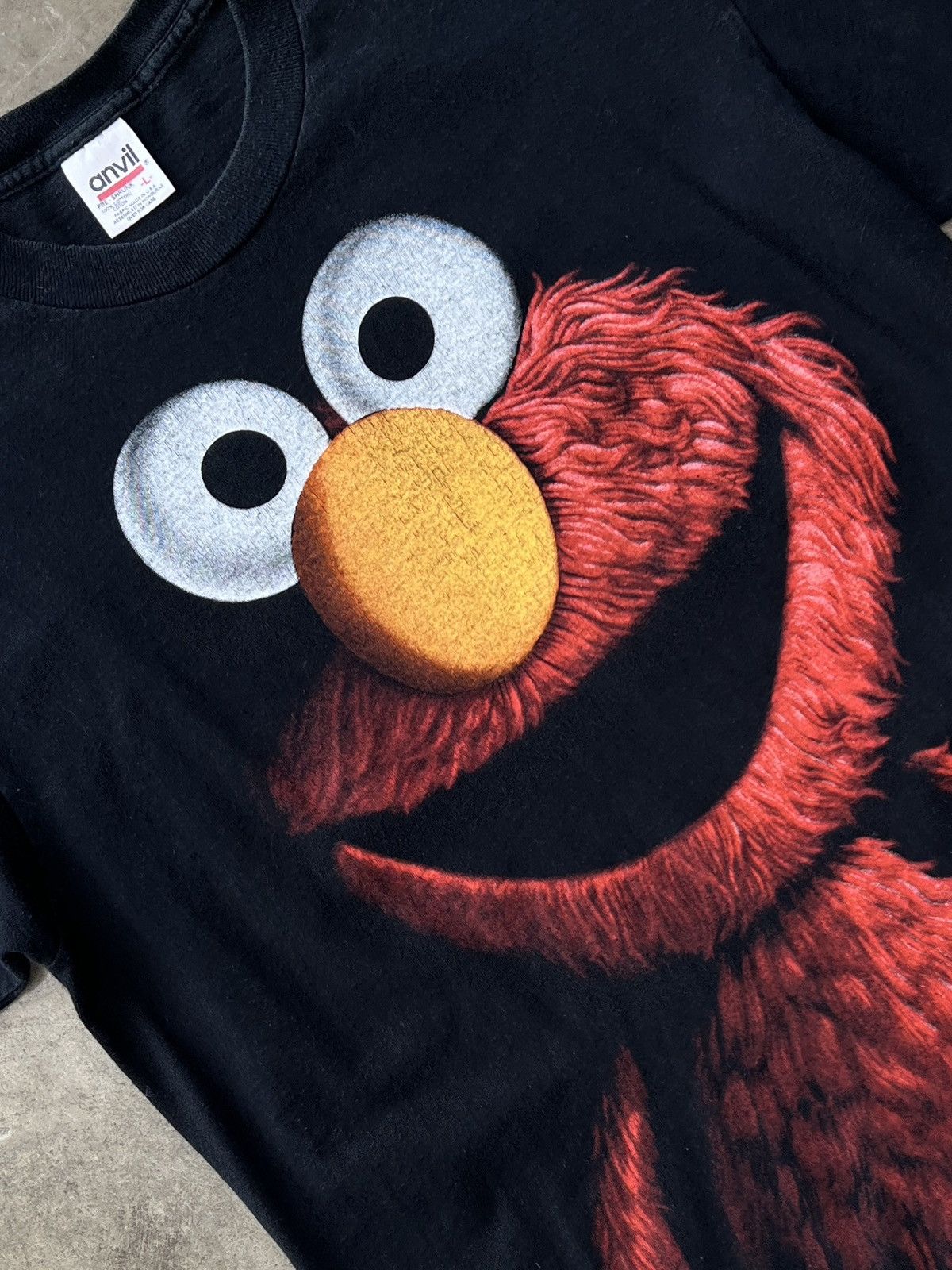 Vintage Vintage 90s Elmo Sesame Street Shadow Blackout Tee Large Size US L / EU 52-54 / 3 - 1 Thumbnail