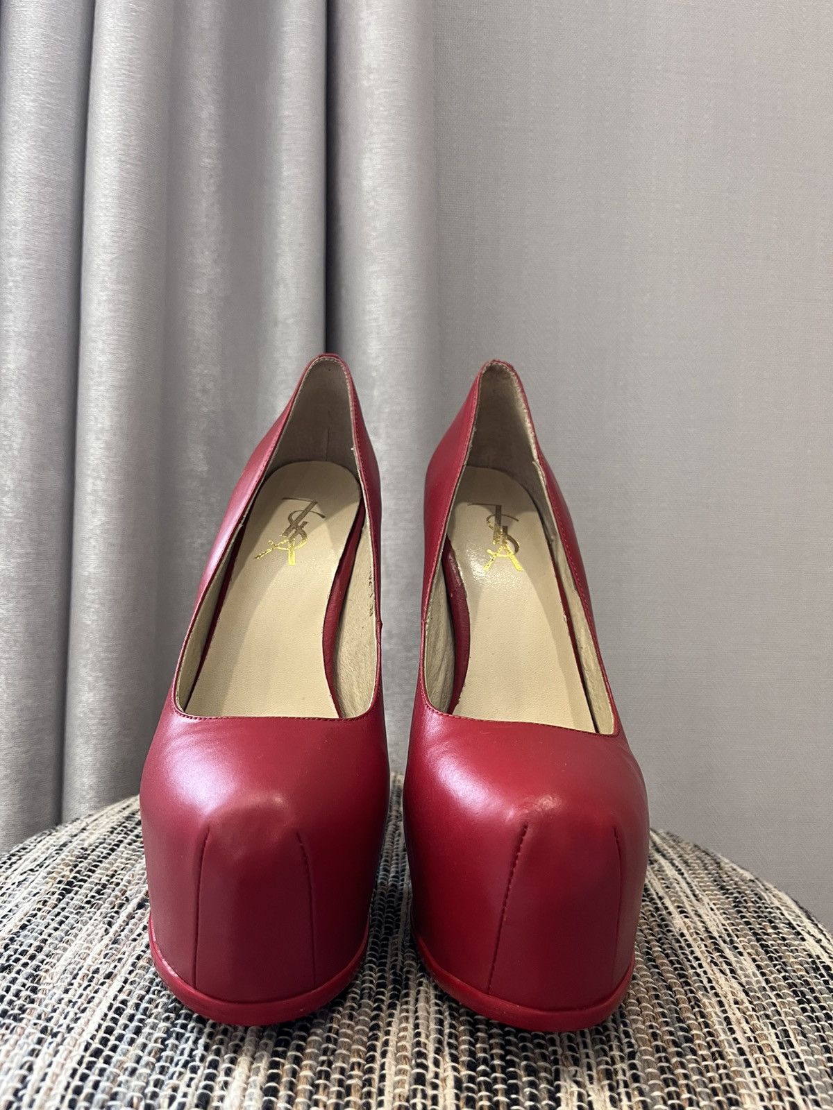 Vintage × Yves Saint Laurent Vintage Yves Saint Laurent high Heels Red Leather shoes Size US 9 / IT 39 - 4 Thumbnail