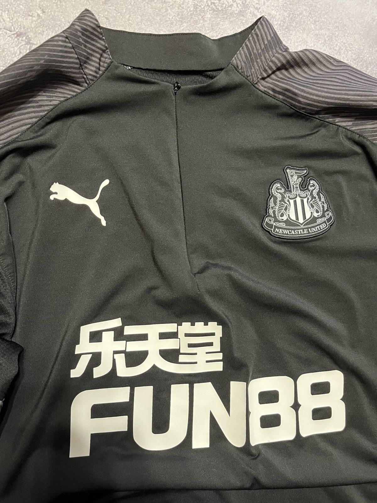 Puma New Castle Puma training 2019/2020 long sleeve Size US L / EU 52-54 / 3 - 3 Thumbnail