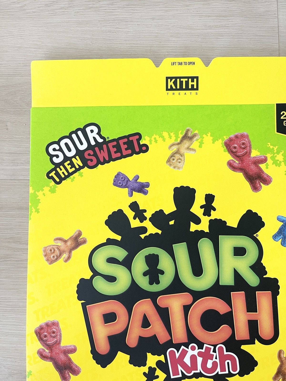 Kith 2024 Kith x Sour Patch Kids Ropes & Ladders Game Board Box Size ONE SIZE - 3 Thumbnail