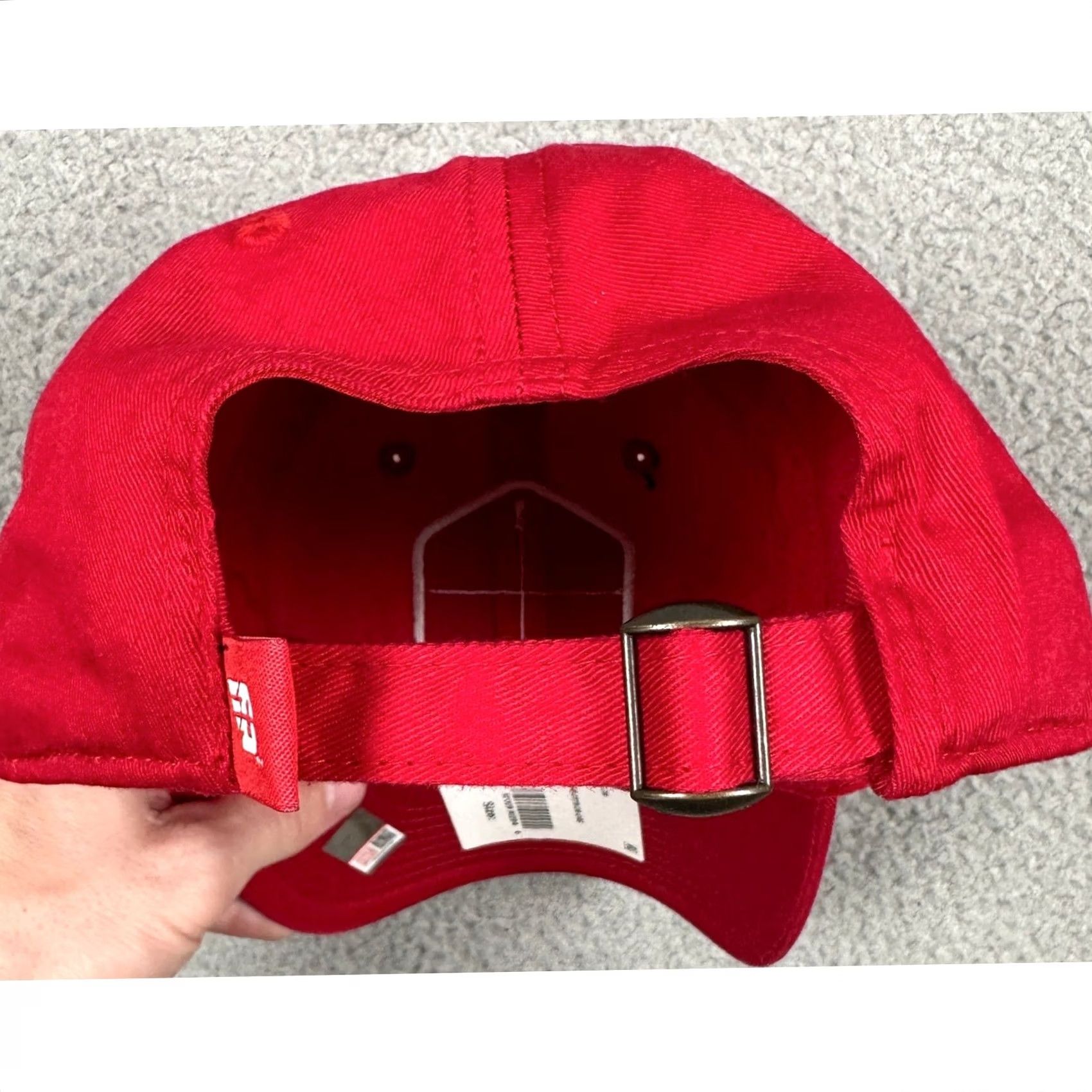Vintage VINTAGE Dayton Flyers Hat Red Cap Adjustable Strap Logo Mens Adults One Size University Cap Size ONE SIZE - 2 Thumbnail