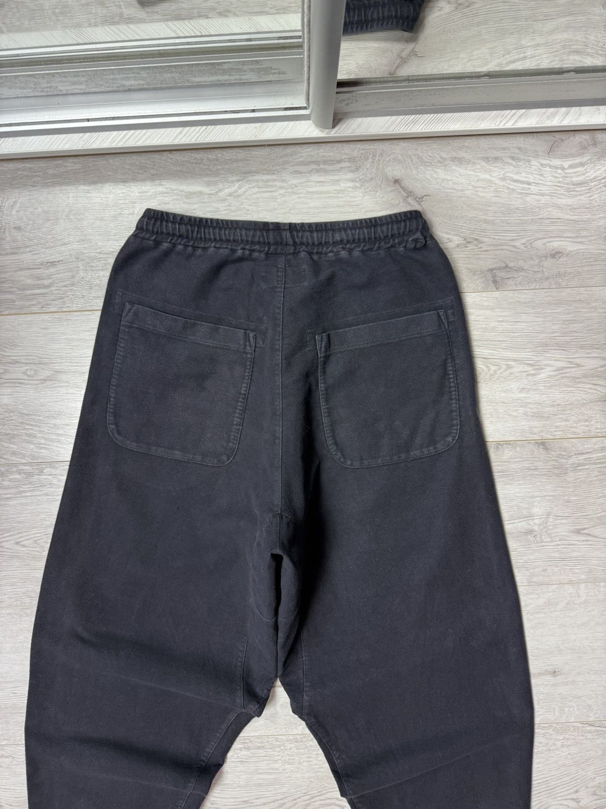 Universal Works Universal Works Oversized Jogger Pants Worn Washed Look Size US 32 / EU 48 - 12 Thumbnail