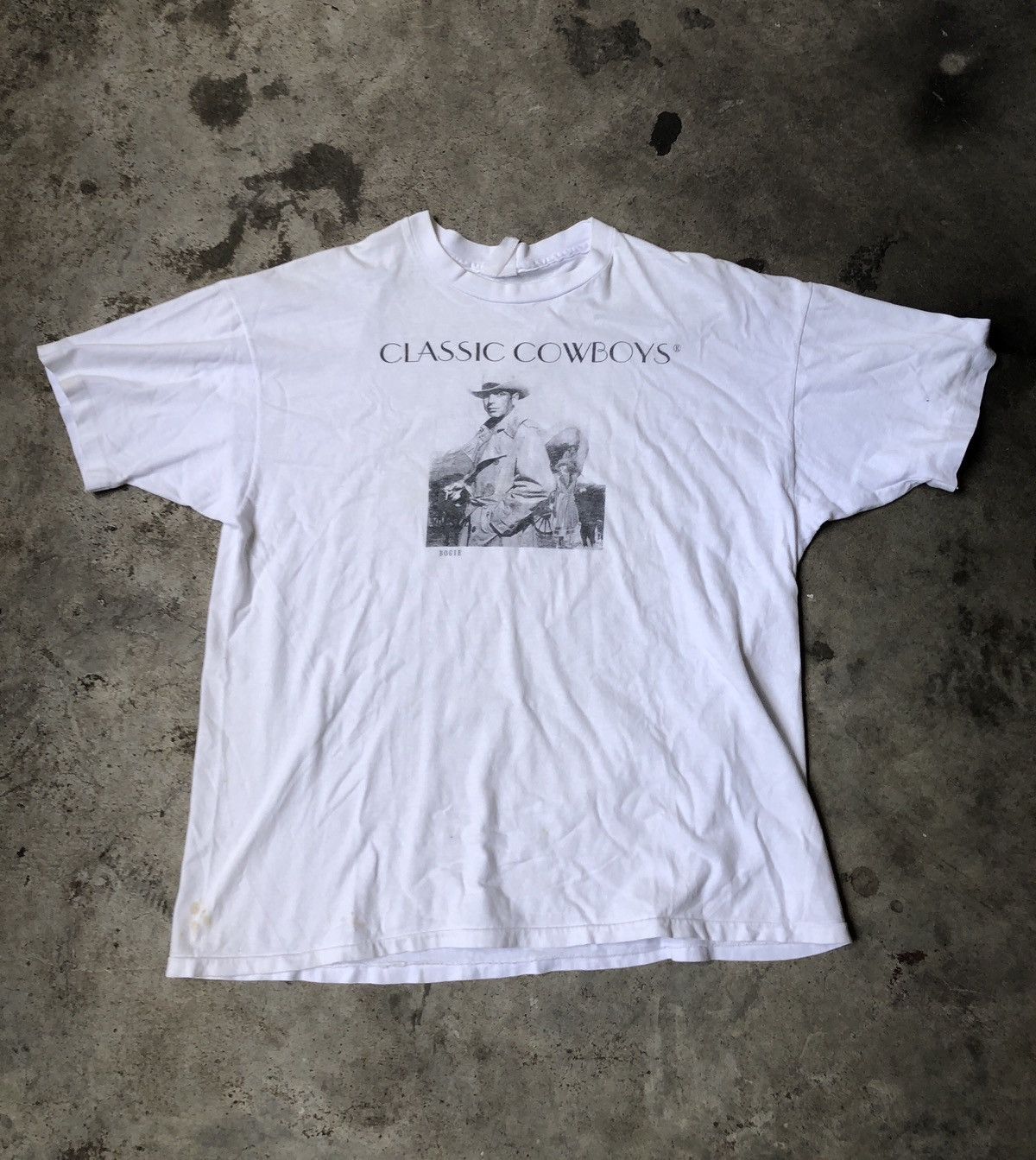 Vintage Vintage 90s Humphrey Bogart Bogie Classic Cowboys T Shirt Size US XL / EU 56 / 4 - 1 Thumbnail