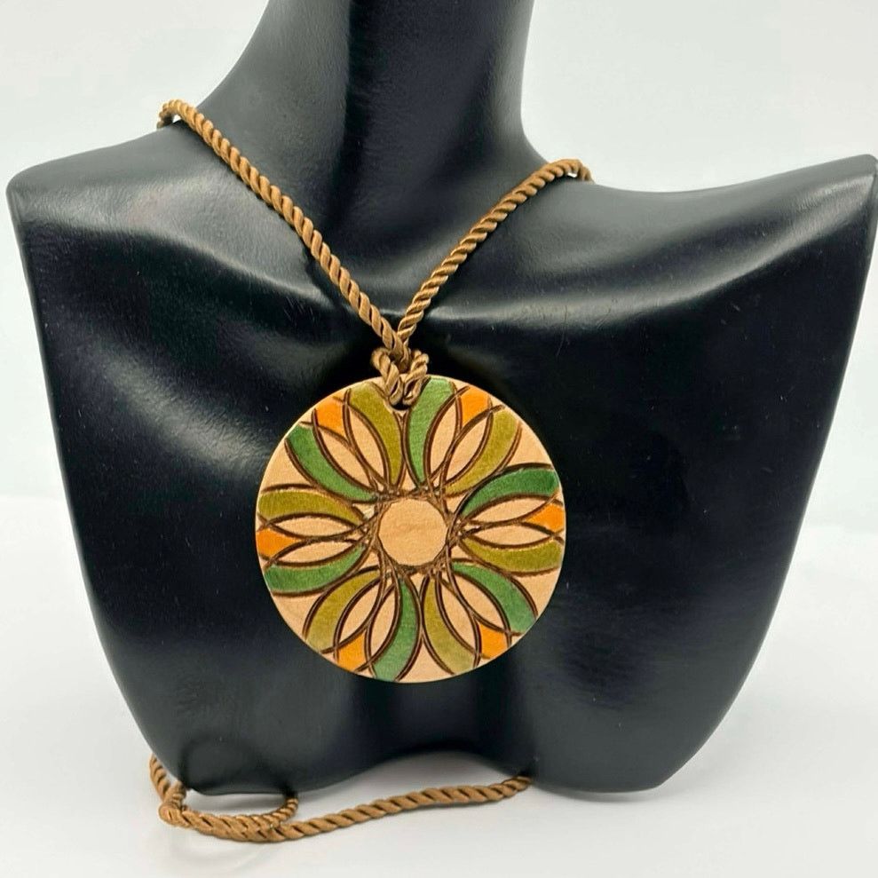 Other Tan & Green Floral Necklace Size ONE SIZE - 1 Thumbnail