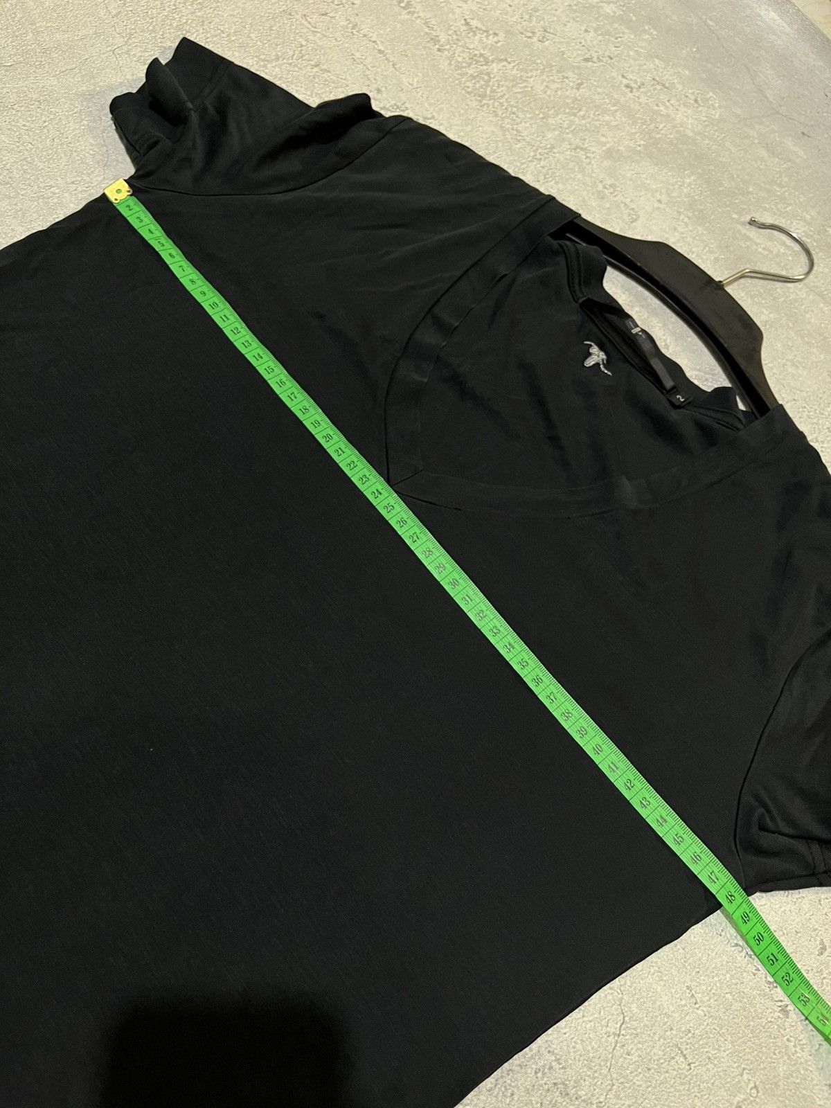 NO ID NO ID Vneck Japanese vkei Size US M / EU 48-50 / 2 - 7 Thumbnail