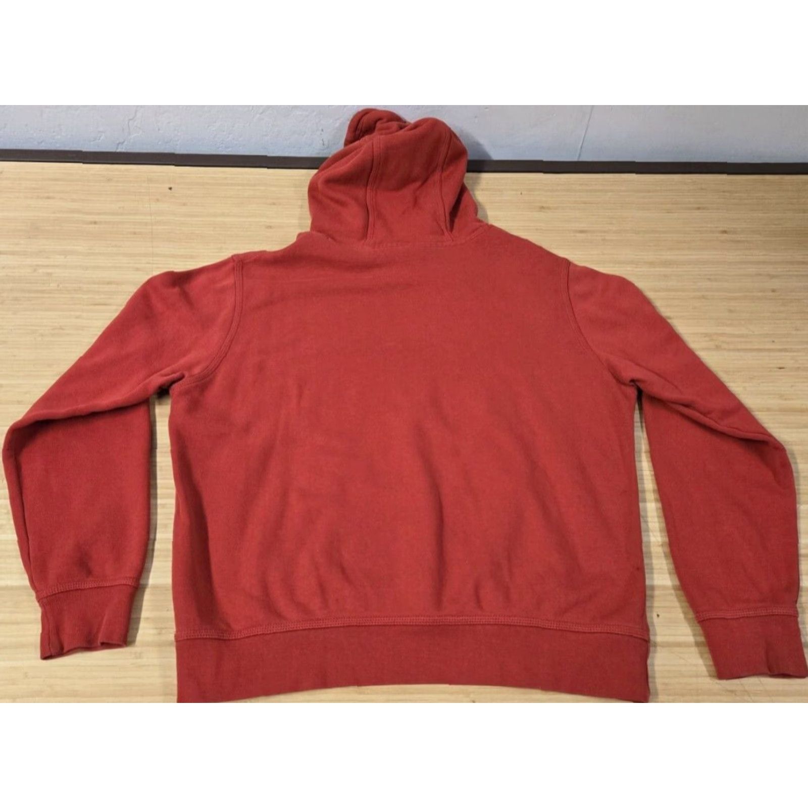 Nike Nike Hoodie Sweatshirt Men’s Large Solid Red Classic Swoosh Drawstring Pockets Size US L / EU 52-54 / 3 - 6 Thumbnail