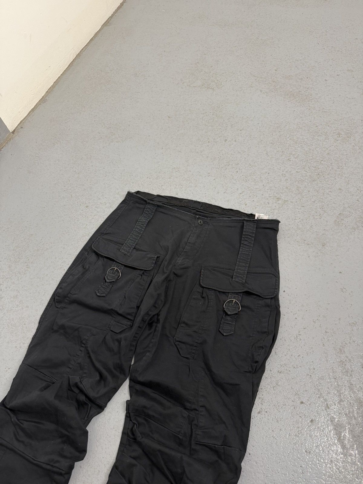 Marithe + Francois Girbaud Marithe Francois Girbaud Bondage Multipocket Pants Size US 32 / EU 48 - 3 Thumbnail