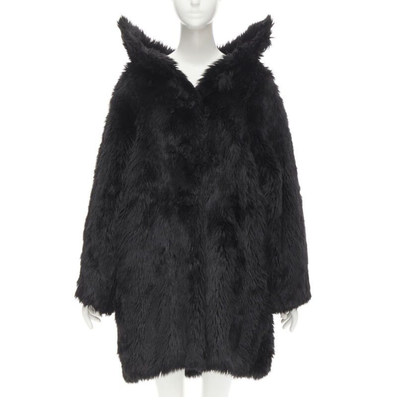 Balenciaga runway BALENCIAGA Demna 2019 Runway black faux fur Swing off shoulder coat FR34 Size S / US 4 / IT 40 - 1 Thumbnail