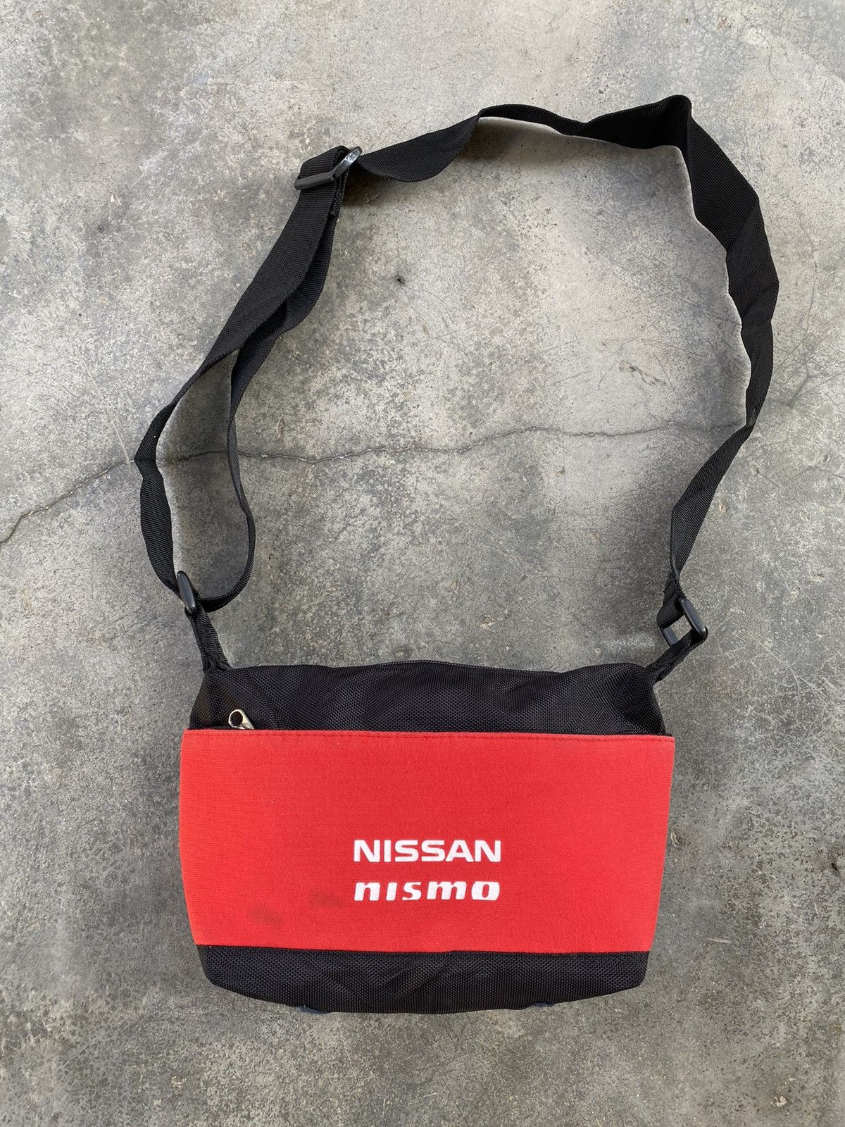 Vintage Vintage Y2k Nissan Nismo Cross Body Bag Size ONE SIZE - 1 Thumbnail