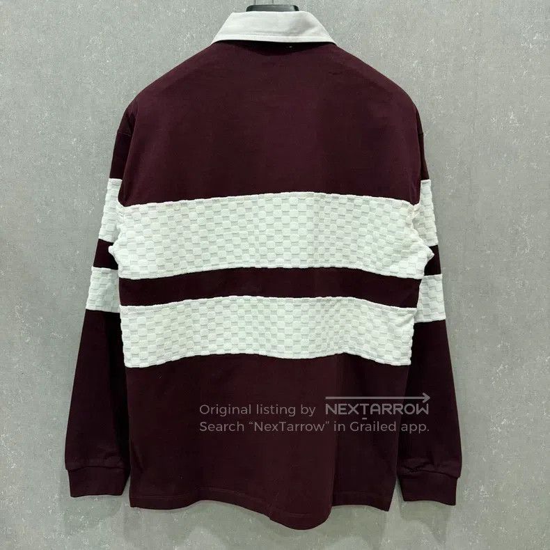 Louis Vuitton Red and white embossed checkerboard badge em