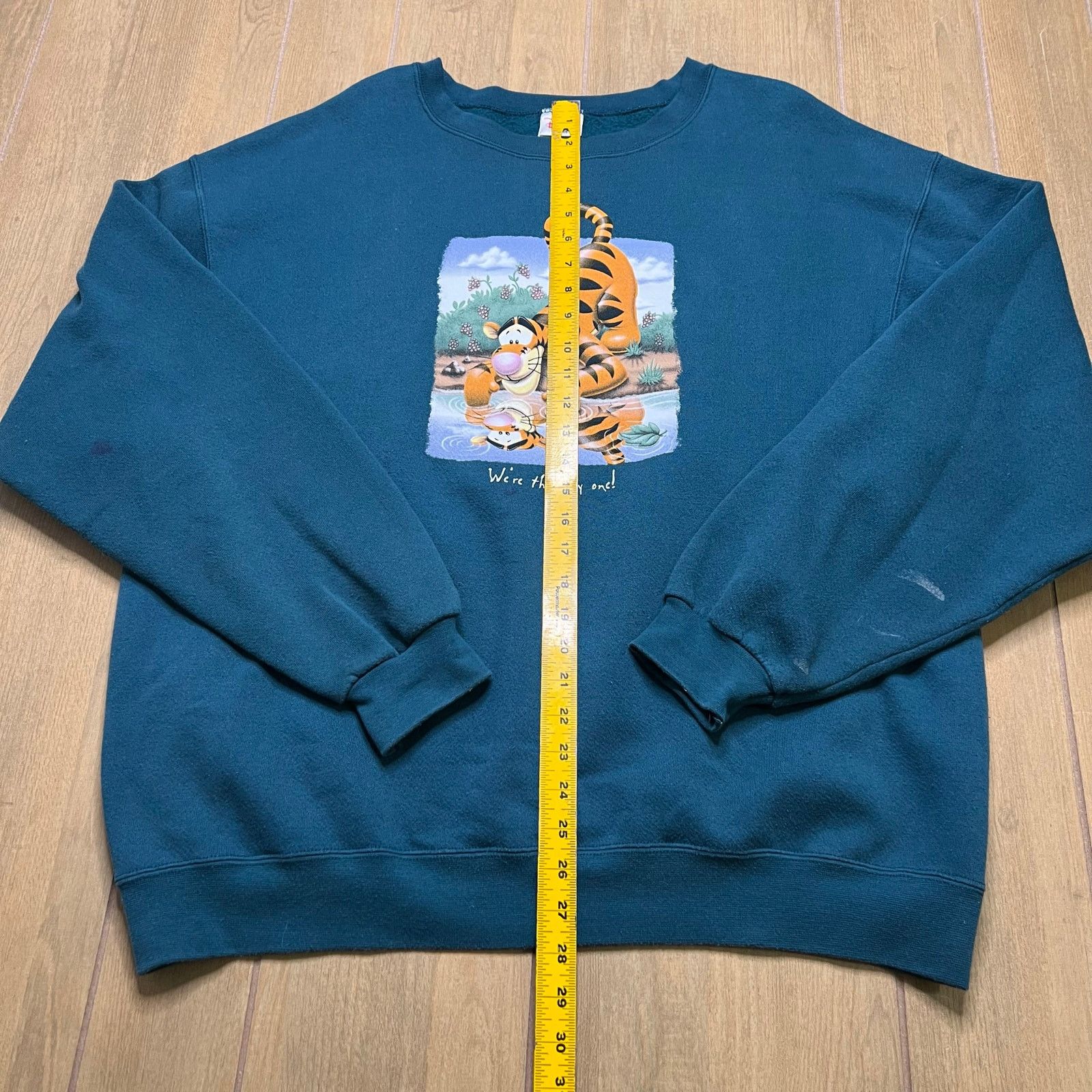 Disney Vintage Tigger Crewneck Sweatshirt The Disney Store Sz XL Size US XL / EU 56 / 4 - 7 Thumbnail