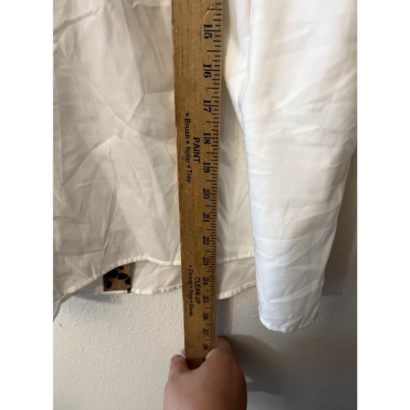 Calvin Klein Calvin Klein Collection Shirt Women M White Button-Up Sleeveless Collared Solid Basic All Seasons Size M / US 6-8 / IT 42-44 - 4 Thumbnail