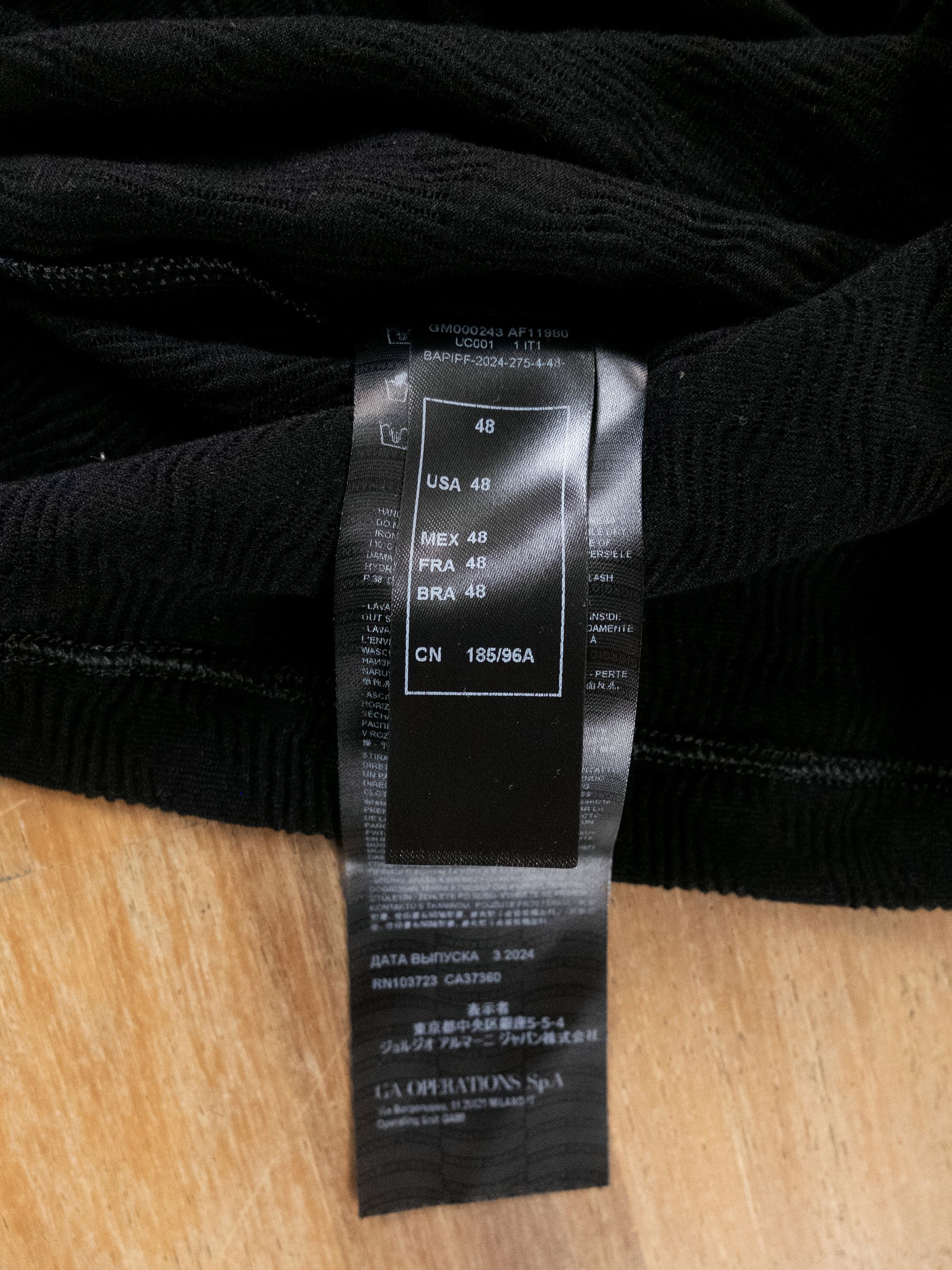 Giorgio Armani GIORGIO ARMANI mainline black zigzag pattern t-shirt Size US M / EU 48-50 / 2 - 10 Thumbnail