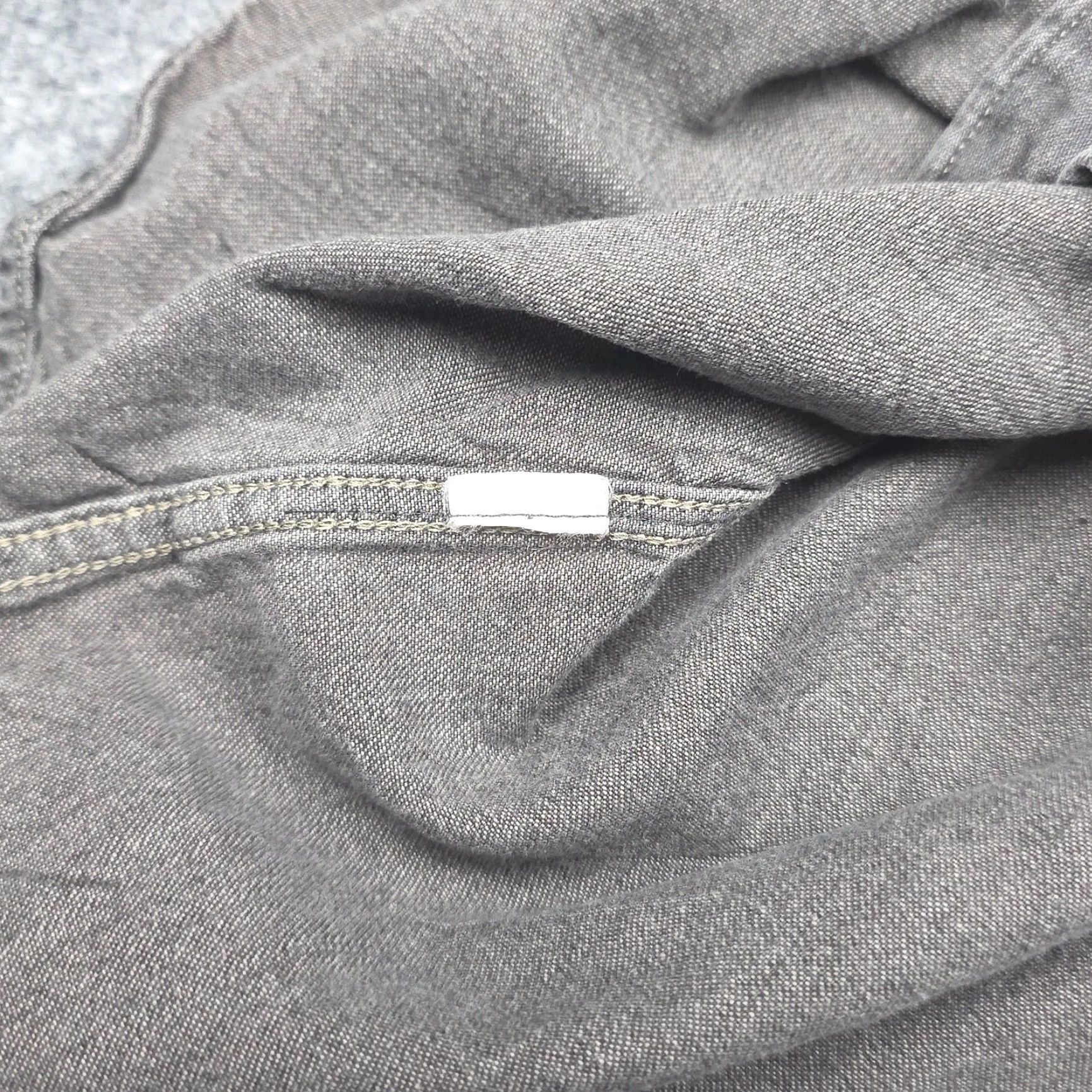 Levi's Levi's Denim Shirt Mens Medium Gray Black Pearl Snap Western Chambray Denim Shirt Size M / US 6-8 / IT 42-44 - 7 Thumbnail