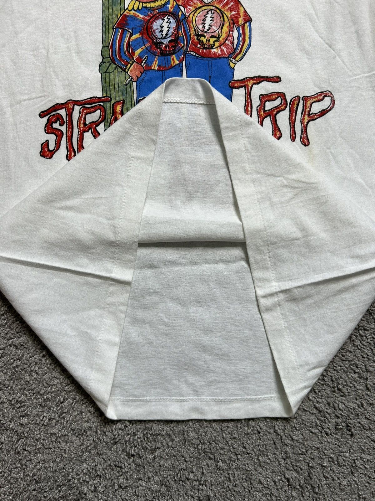Vintage Vintage 90s Grateful Dead Sesame Street Parody Tee USA Drug Size US L / EU 52-54 / 3 - 4 Thumbnail