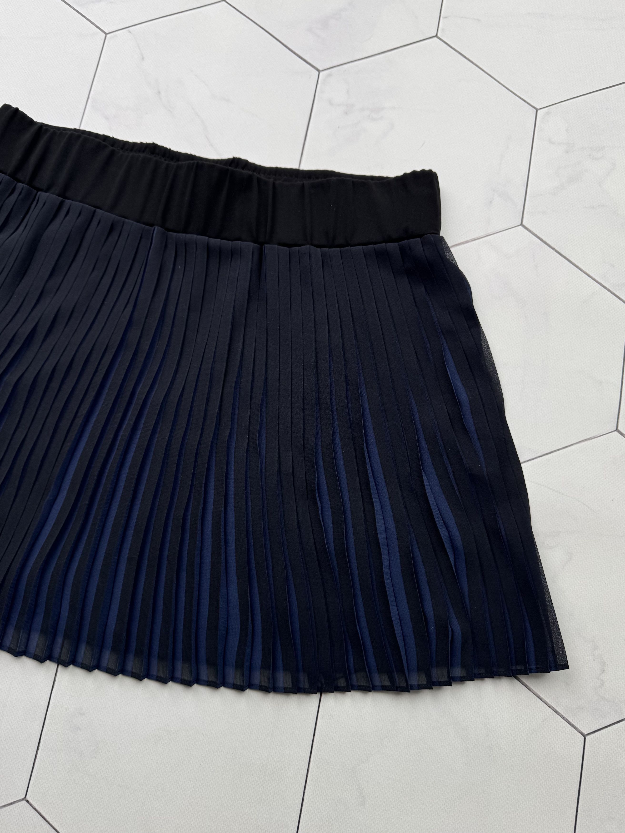Cop Copine Cop Copine Plisse Mini Skirt (B52) Size 30" / US 8 / IT 44 - 3 Thumbnail