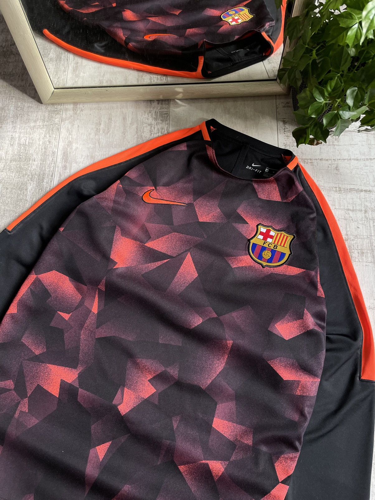 Nike Nike FC Barcelona 2017/2018 Long Sleeve Jersey Training Size US M / EU 48-50 / 2 - 3 Thumbnail